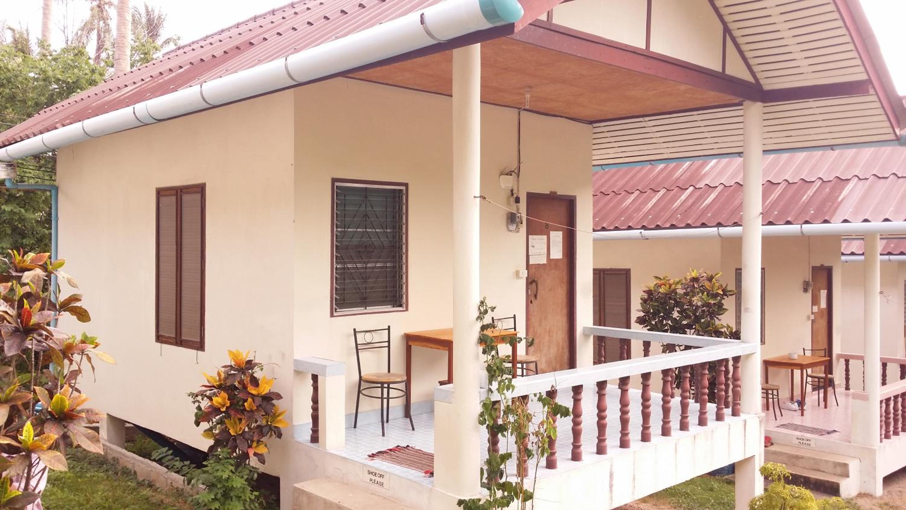 Bungalow with Garden View photo 3