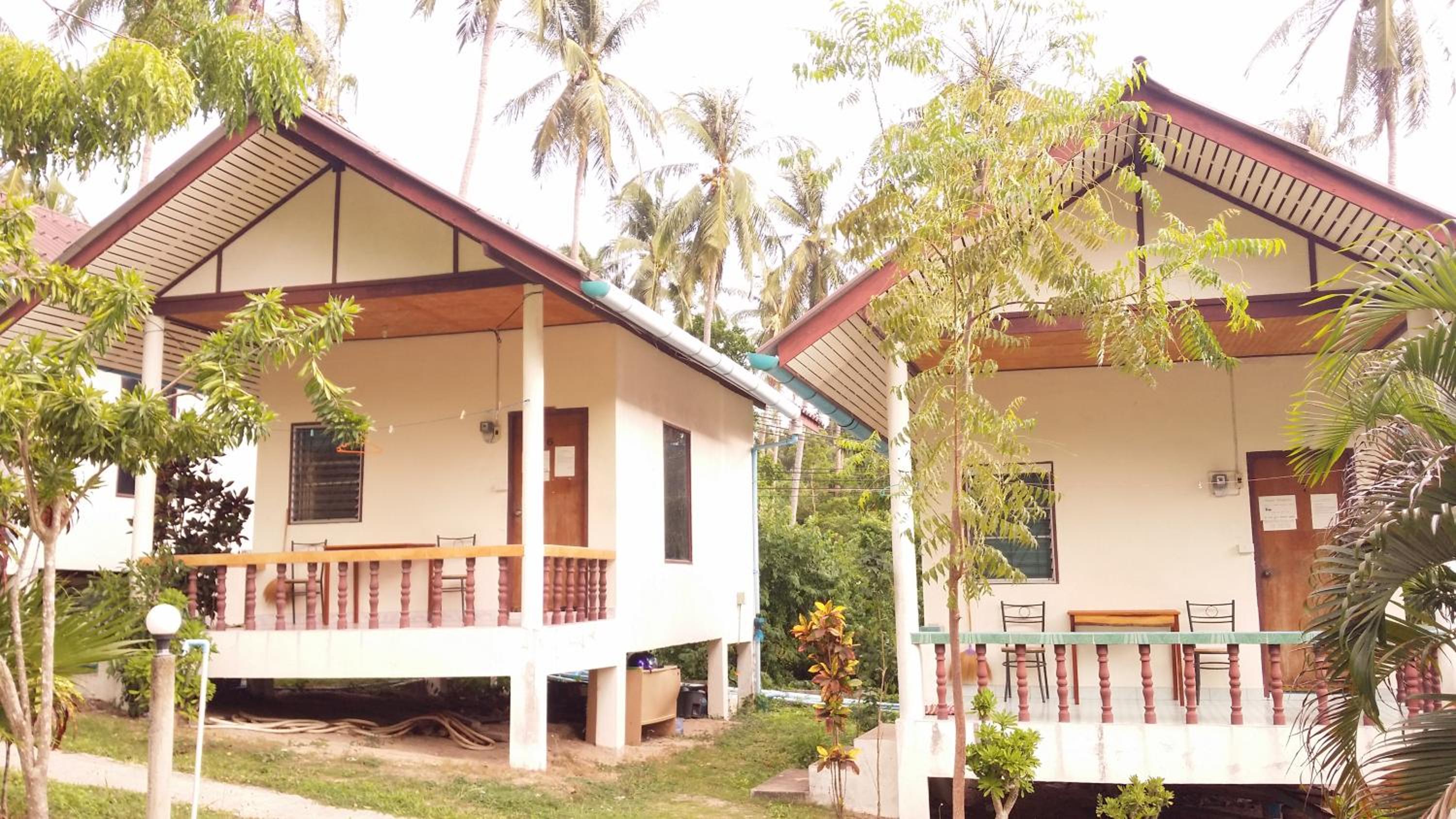 Triple Bungalow with Fan photo 3