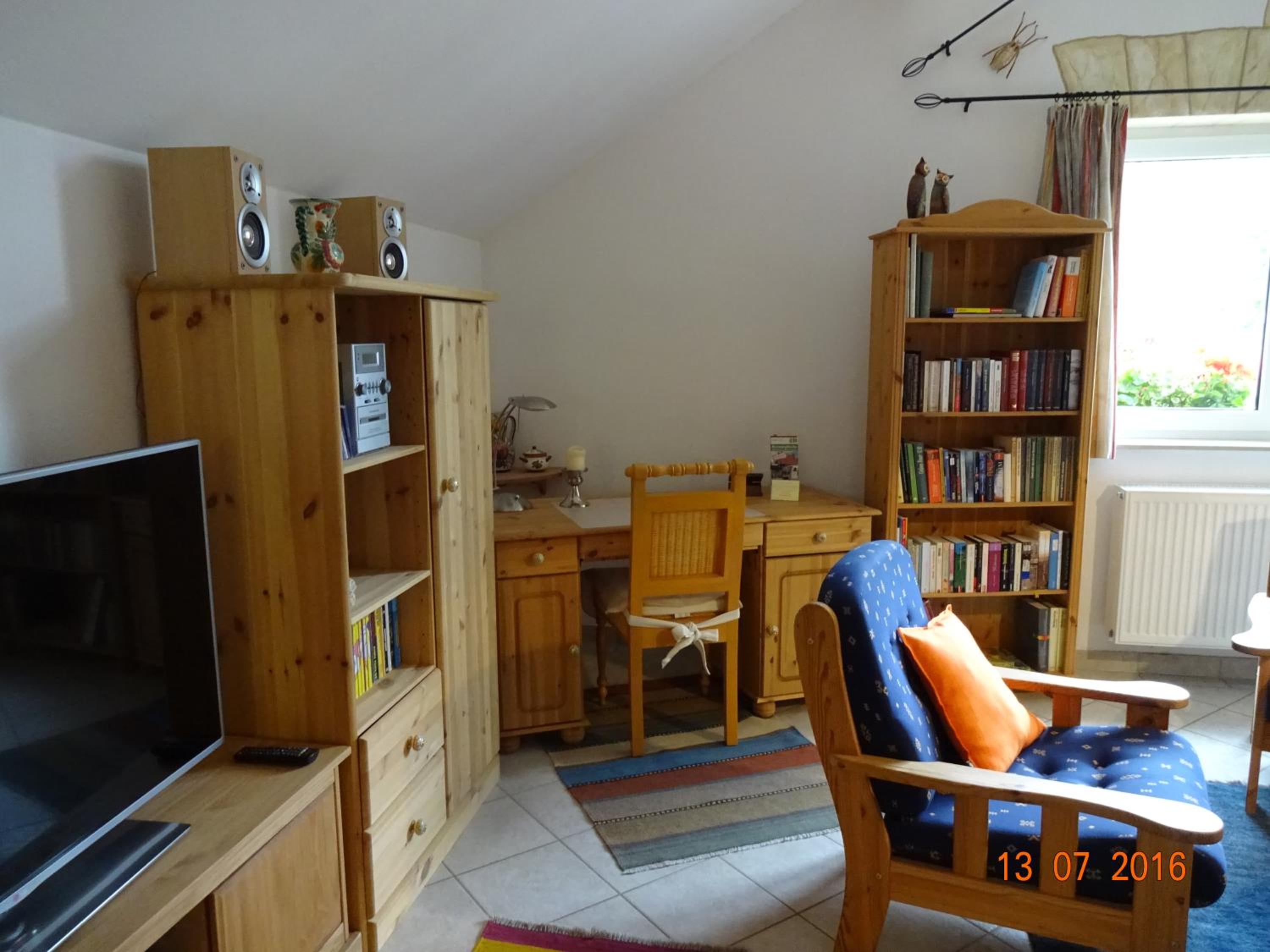 Apartment with Balcony photo 2