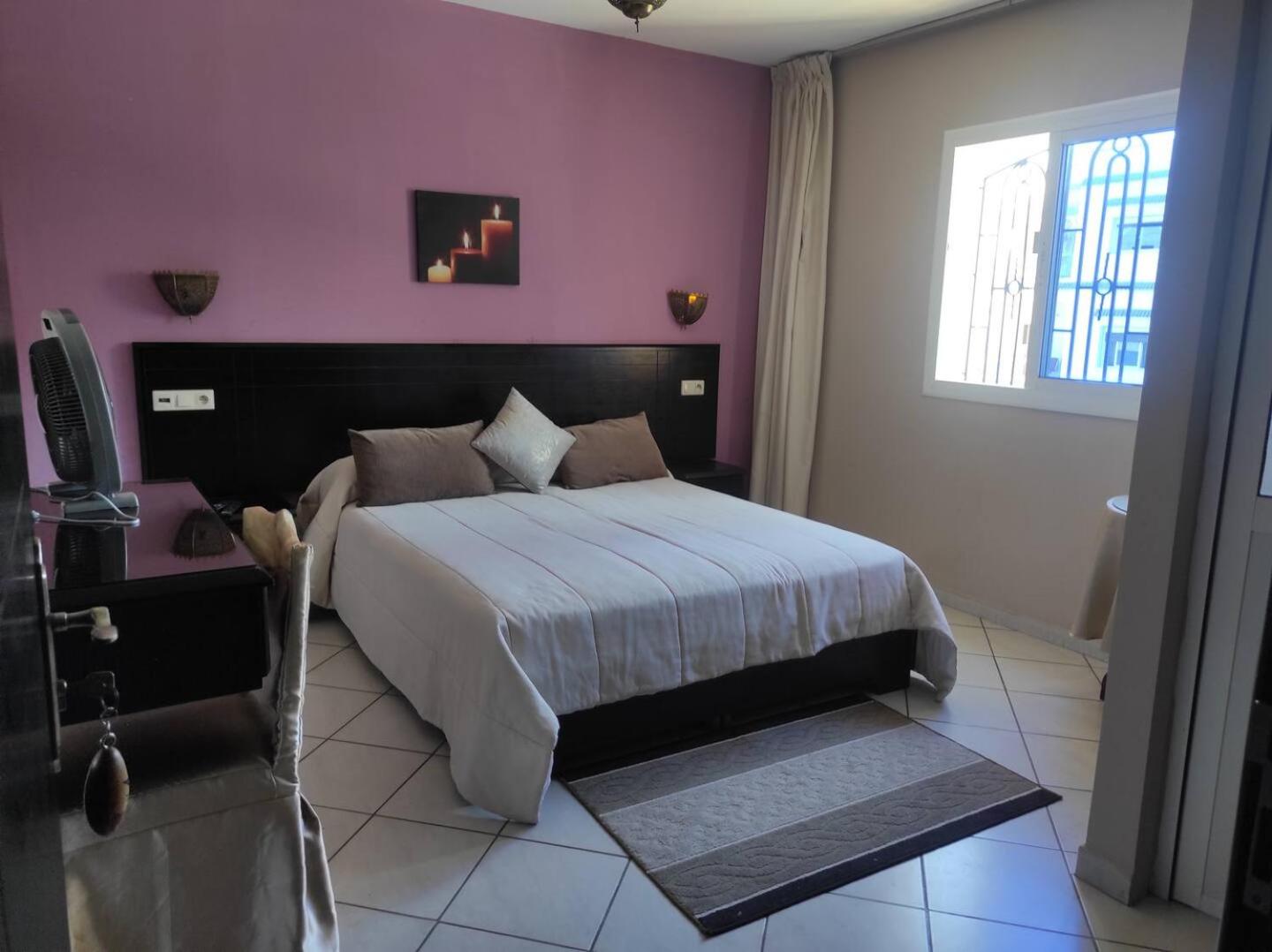 Deluxe Double Room with Shower photo 3