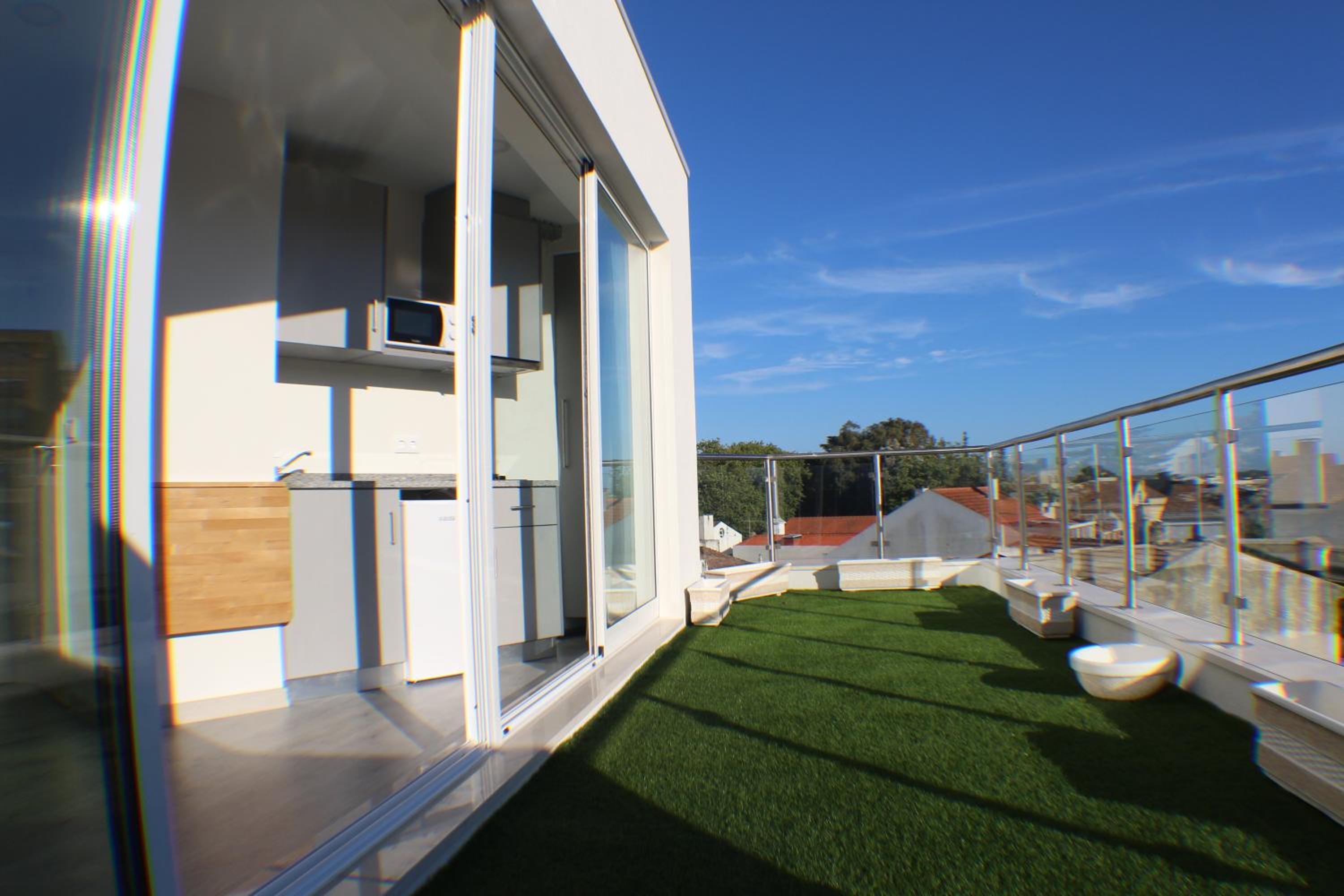 Suite with Balcony - Photo 3