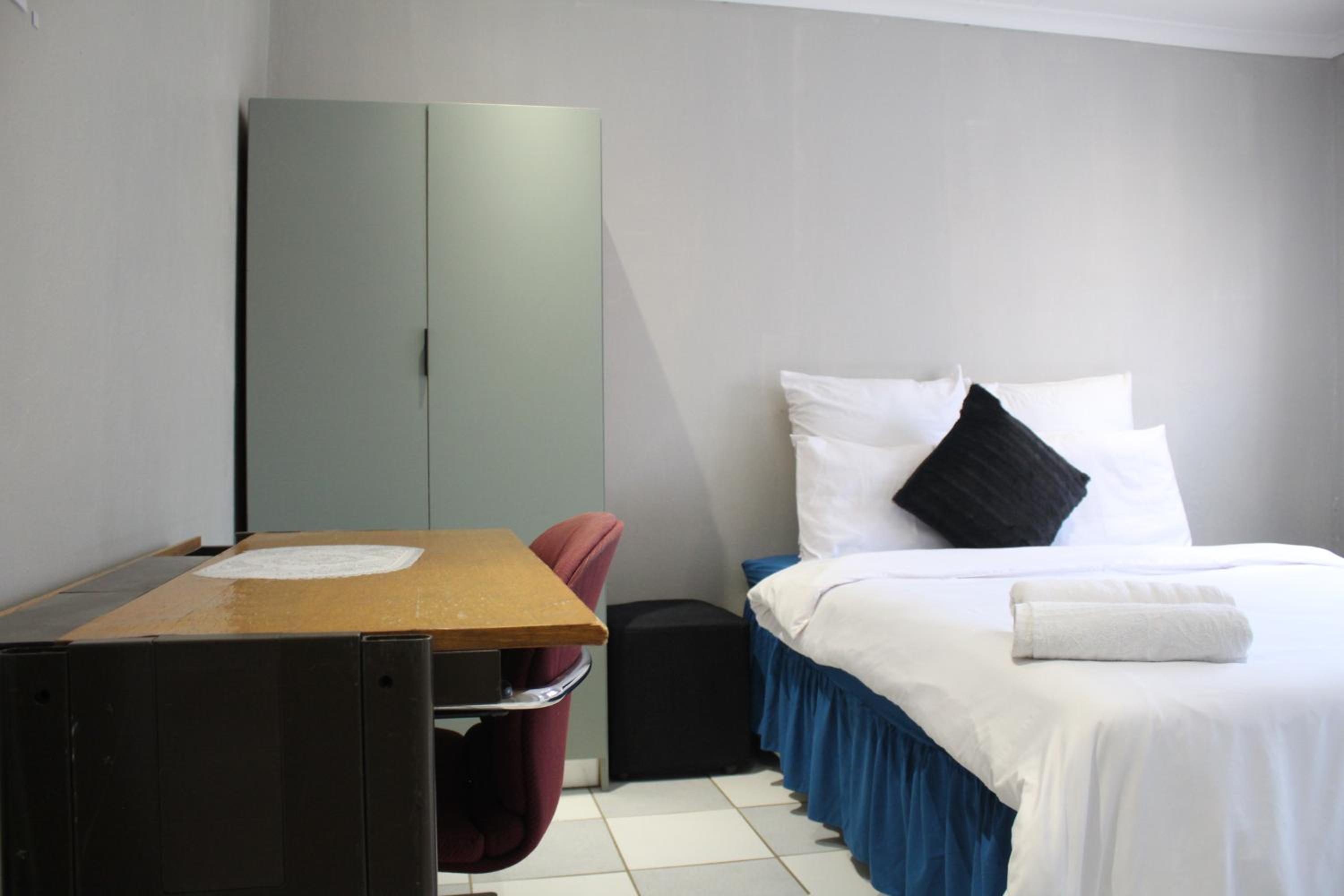 Deluxe Double Room with Shower