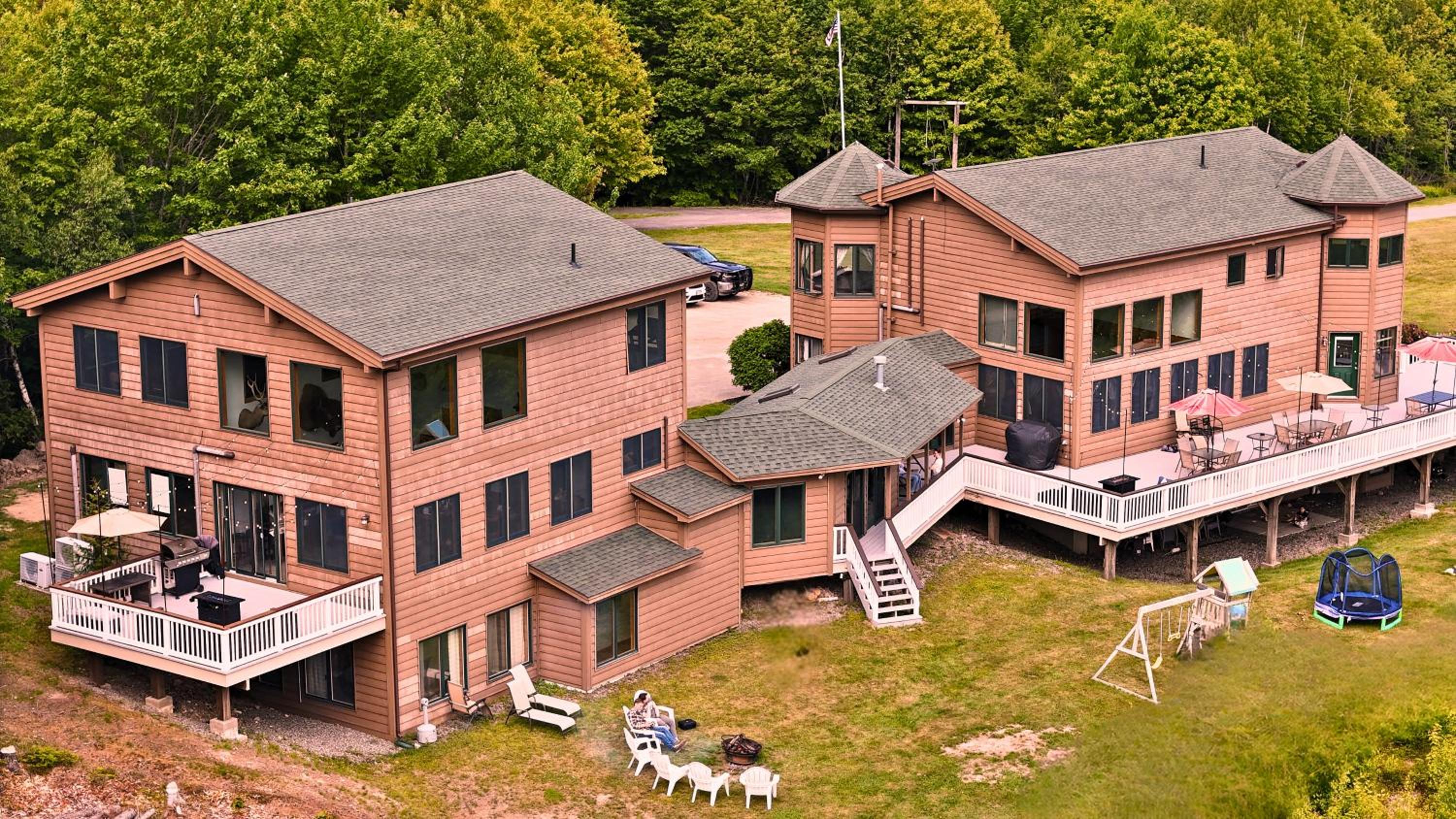 Bear Mountain Full Lodge photo 1
