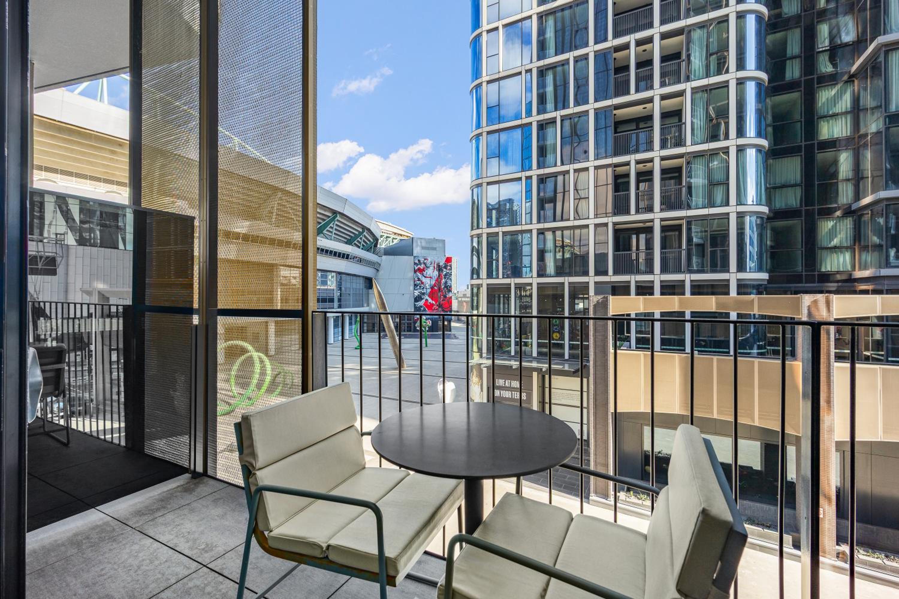 2 Bedroom Balcony - Dual Key thumbnail 5