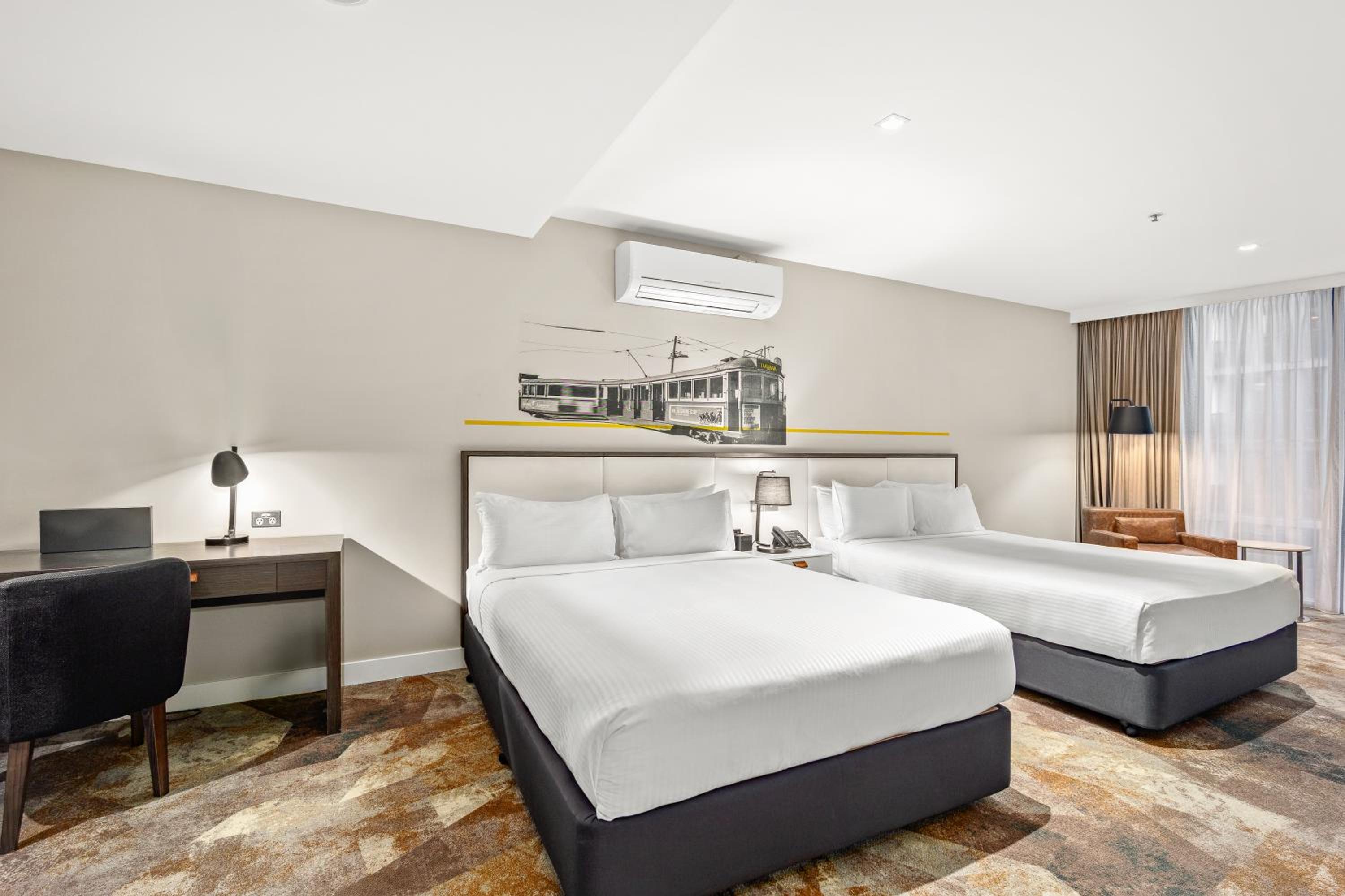 Peppers Queen Room