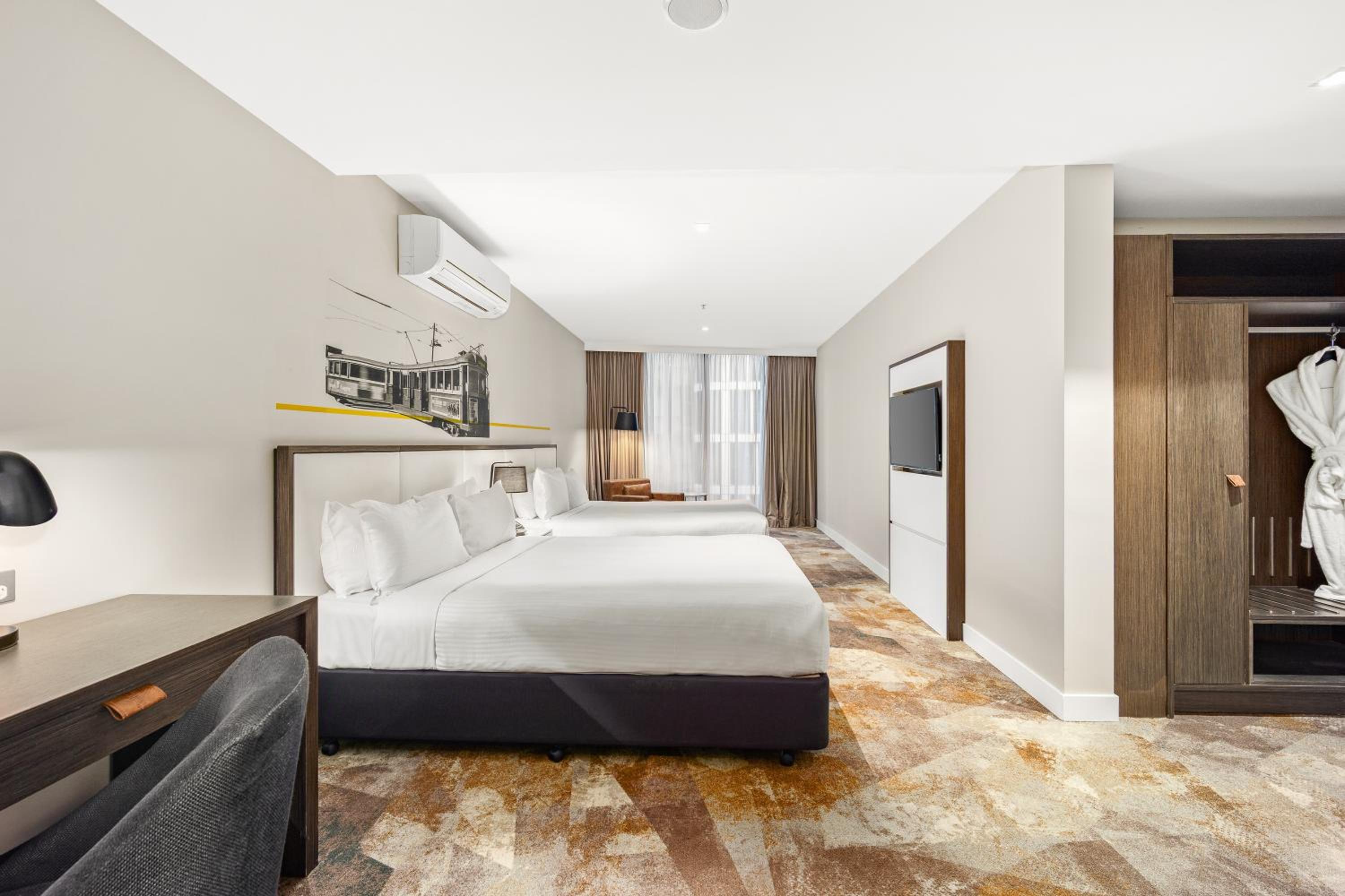 Peppers Queen Room