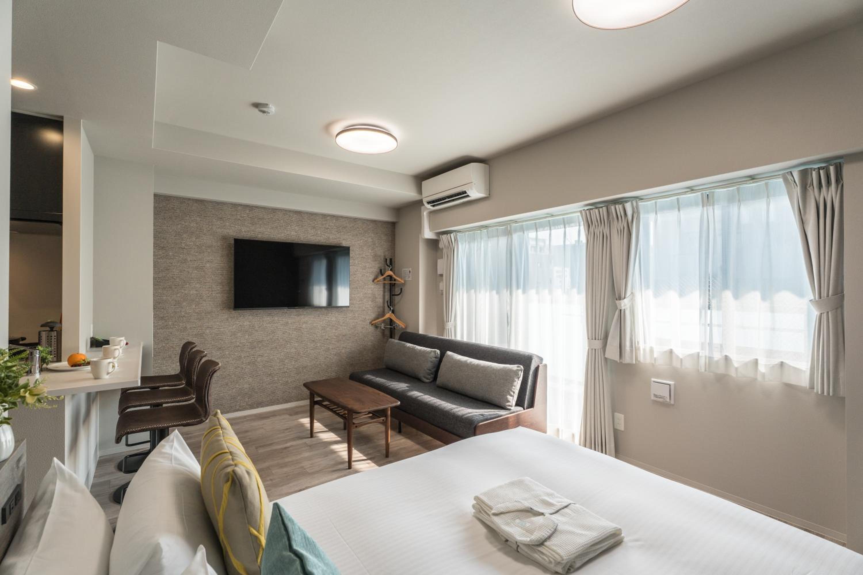 Deluxe Double Room with Extra Bed