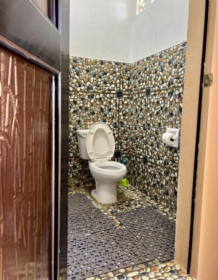 Deluxe King Suite - Photo 7