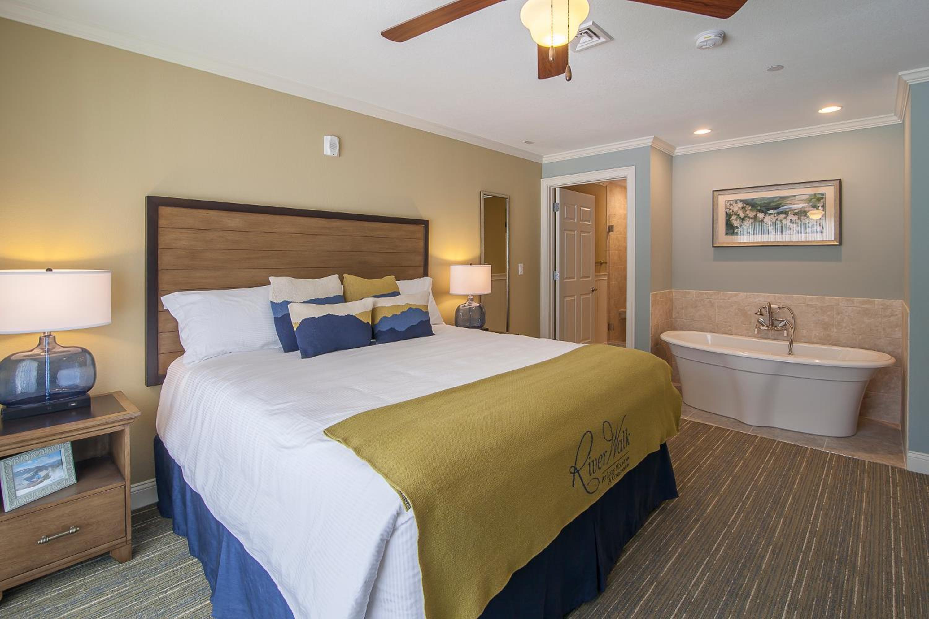 One-Bedroom Suite photo 3