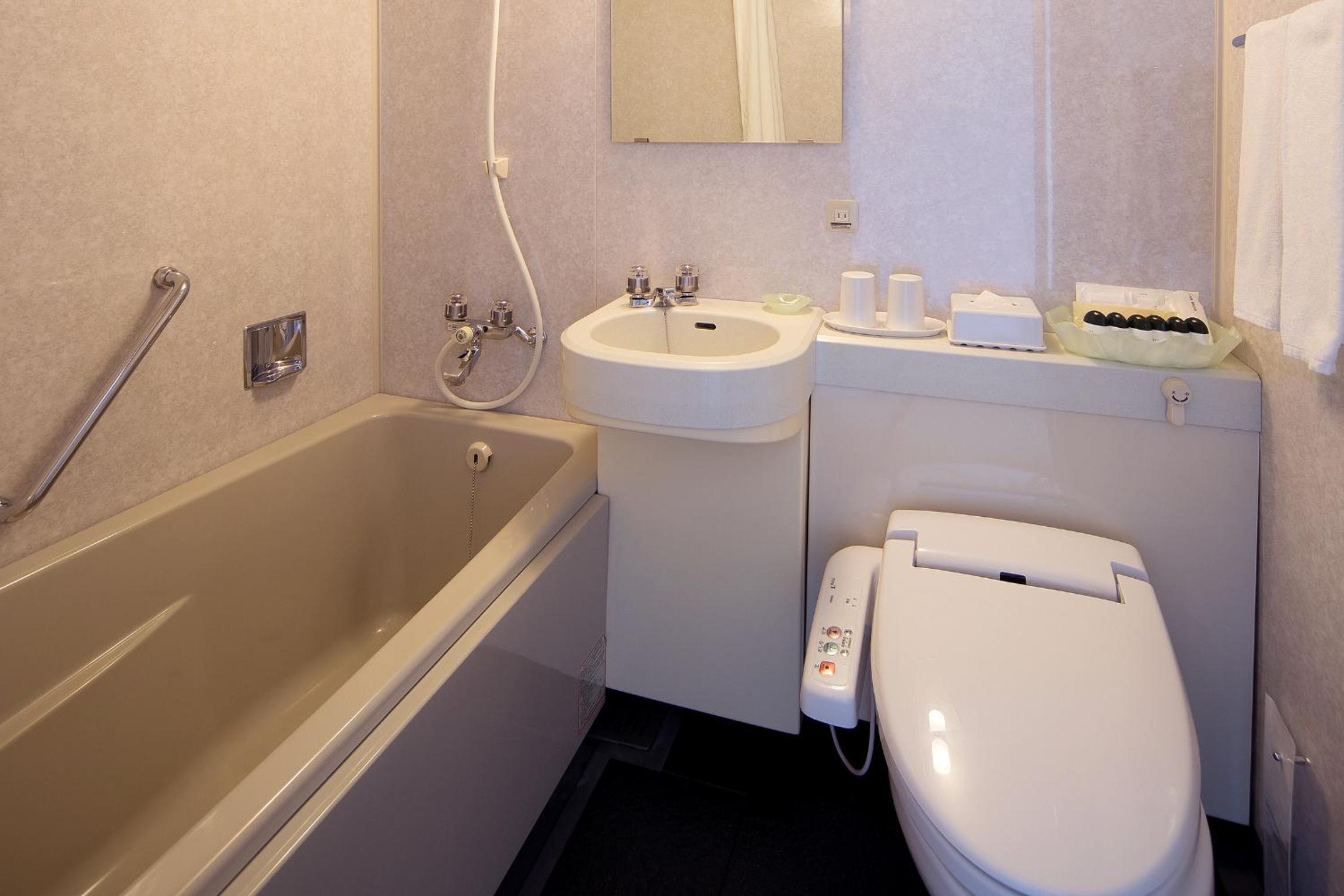 Standard Double Room with Sea View - Non Smoking photo 3