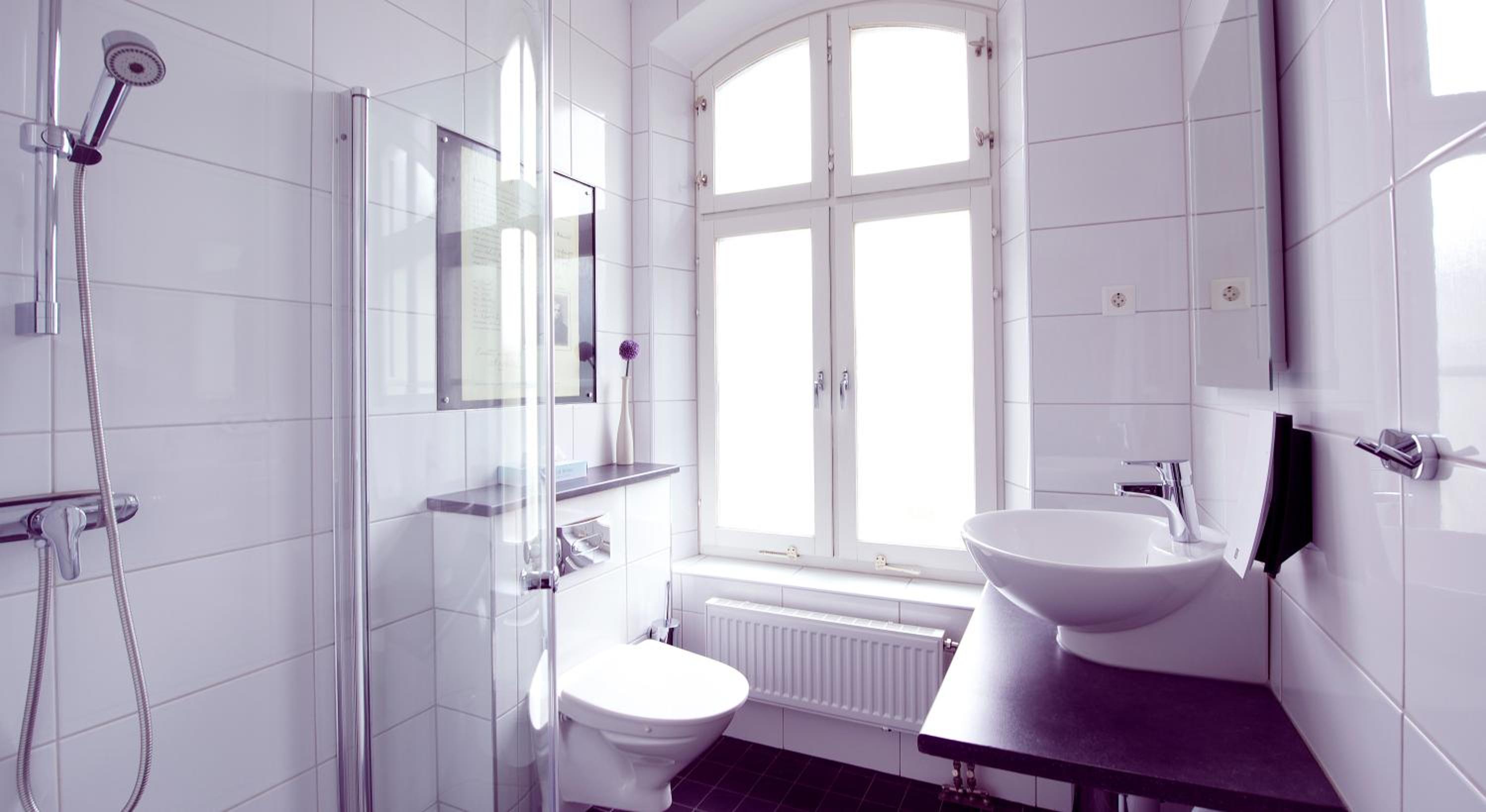 Compact Double Room - Photo 6