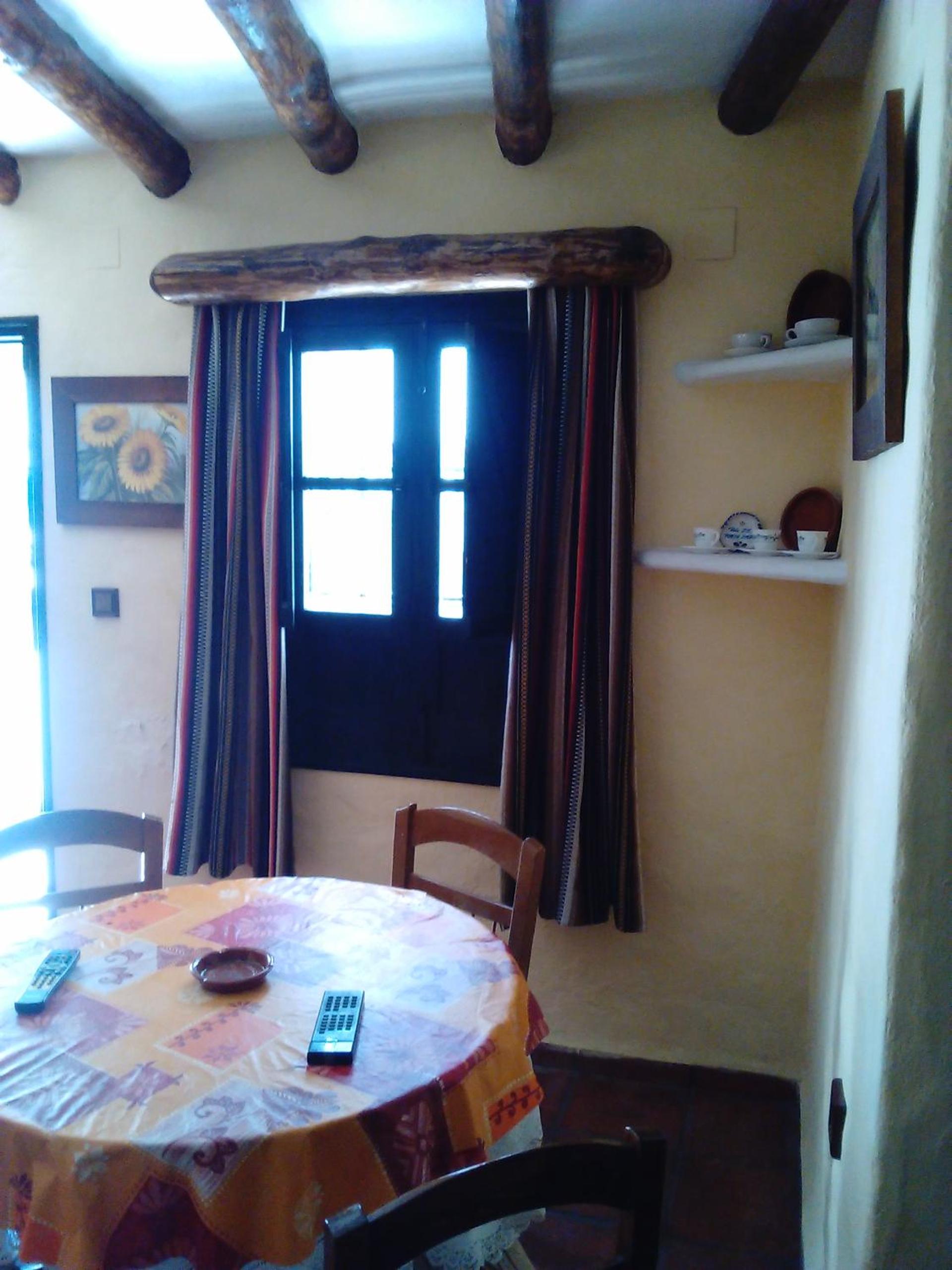 One-Bedroom House photo 2
