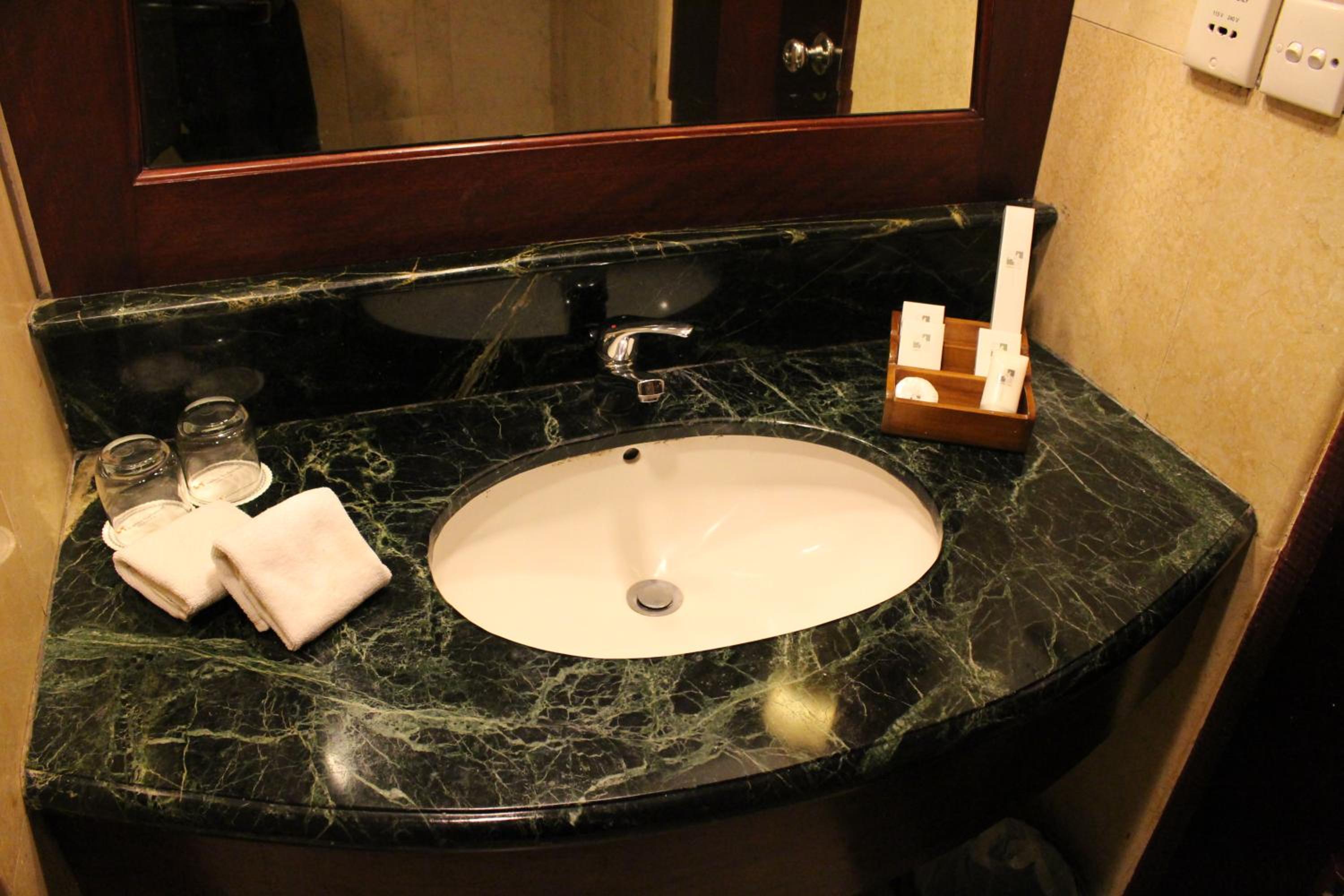 Superior Double or Twin Room - Photo 4