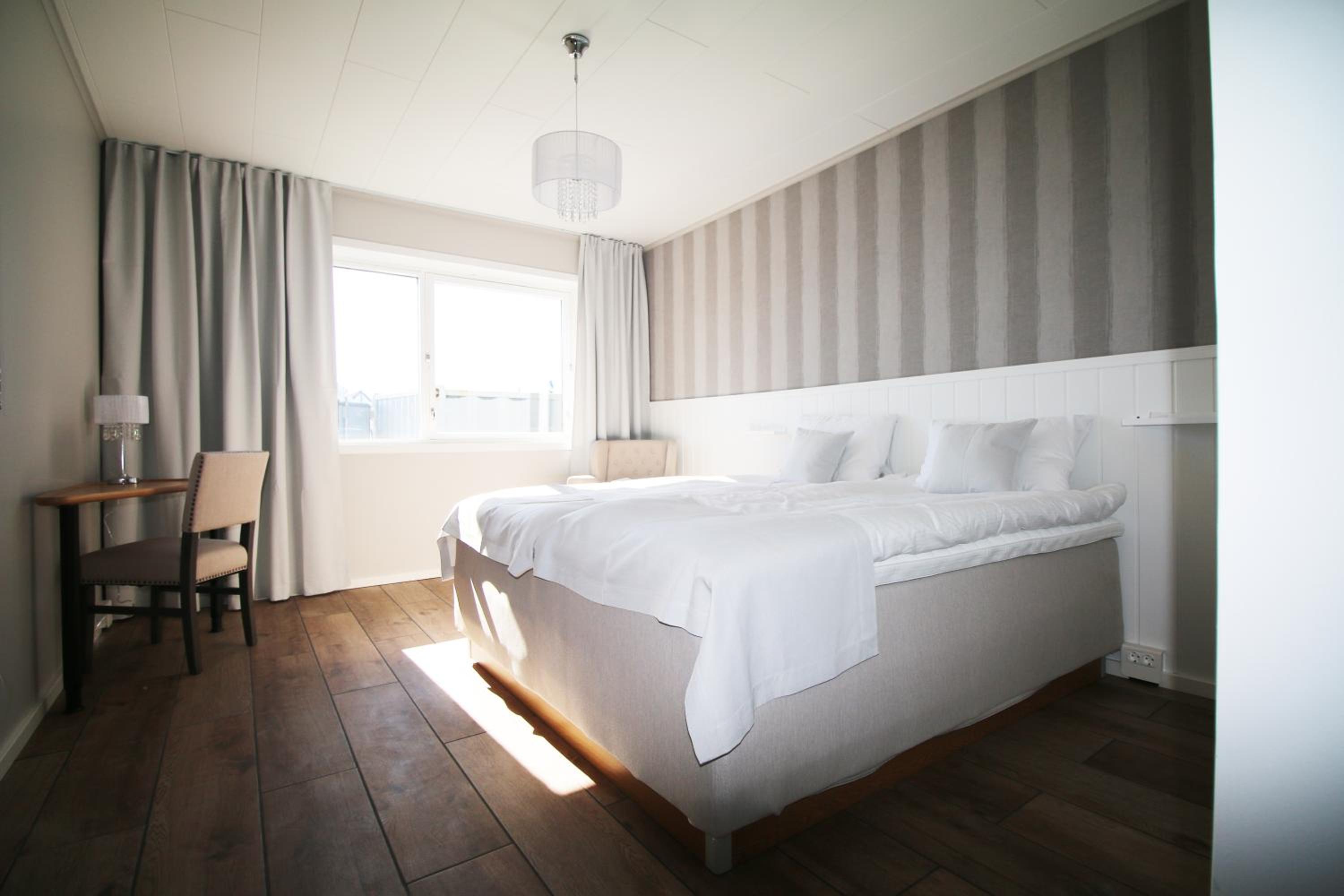 Large Twin Room photo 1