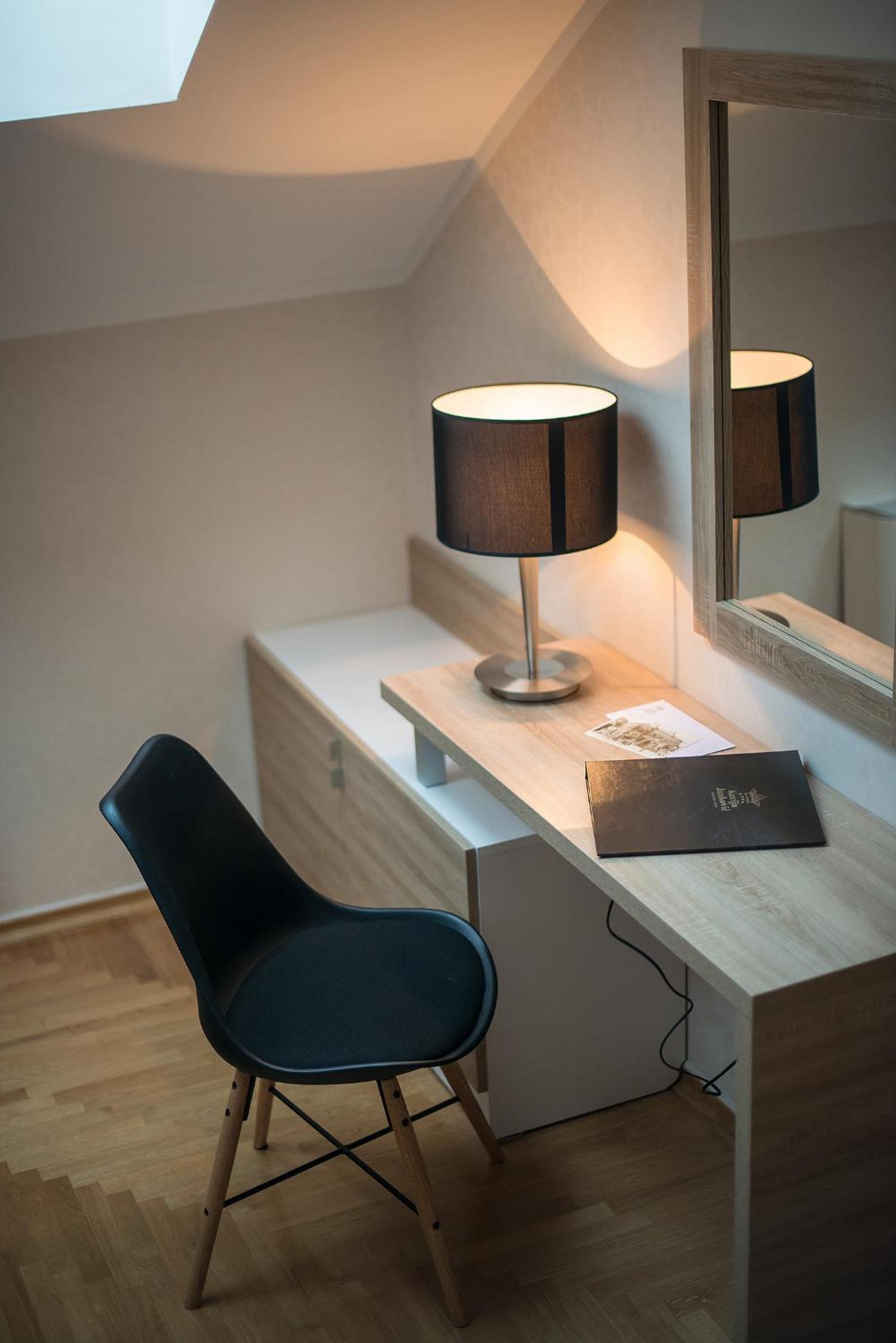 Standard Double Room - Photo 4