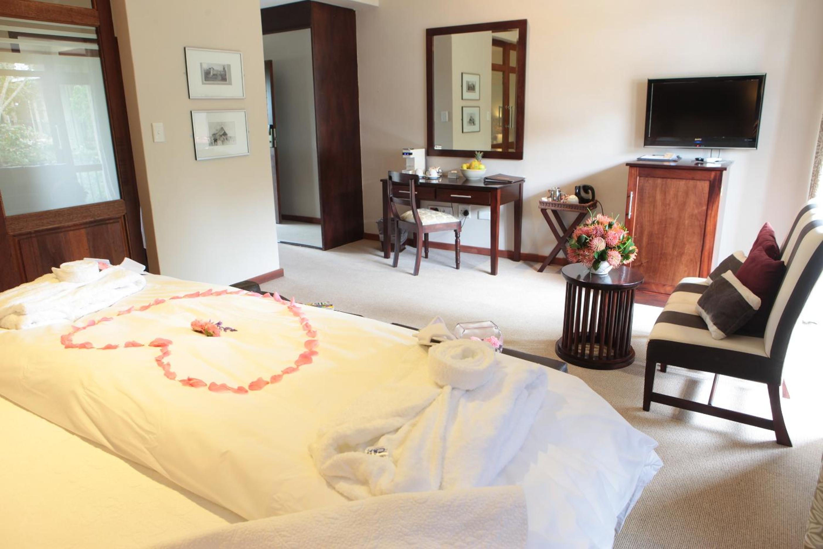 Deluxe Room - Photo 7
