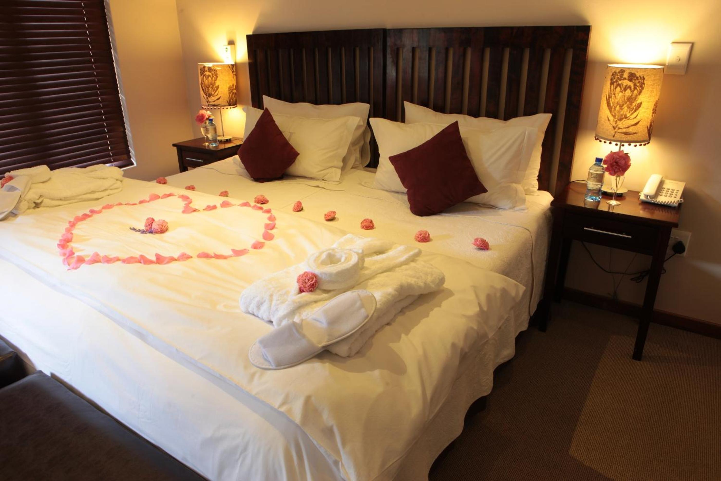 Deluxe Room - Photo 6