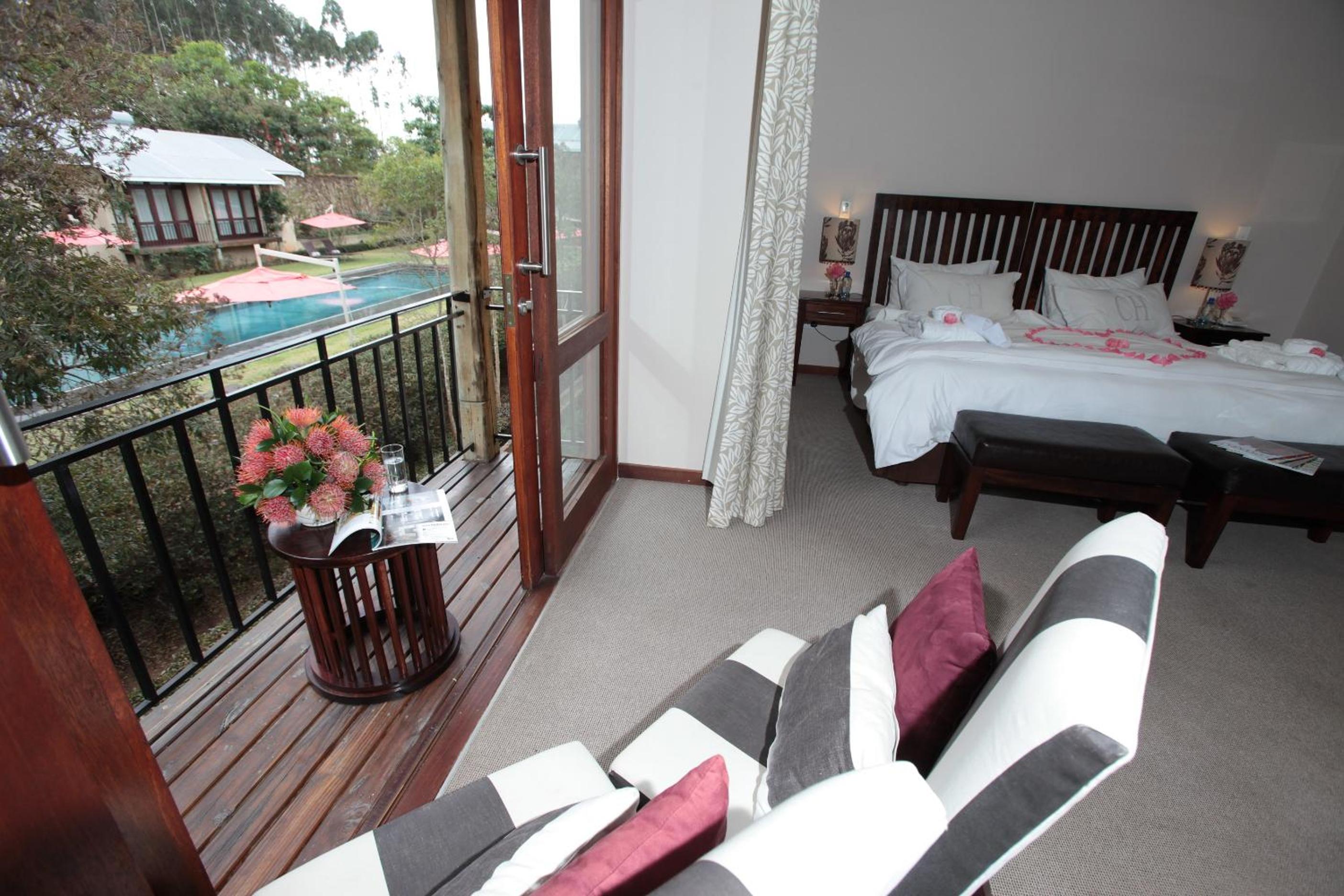 Deluxe Room - Photo 13