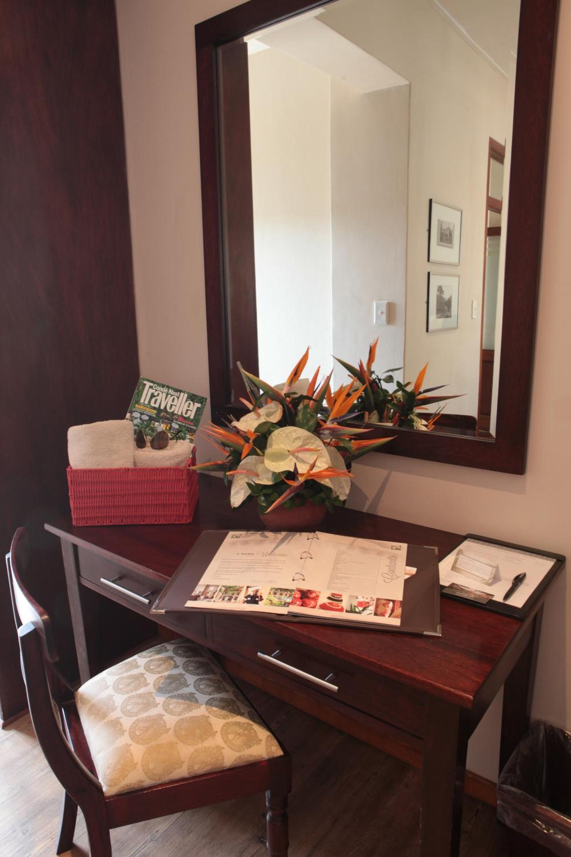 Family Room - Photo 9