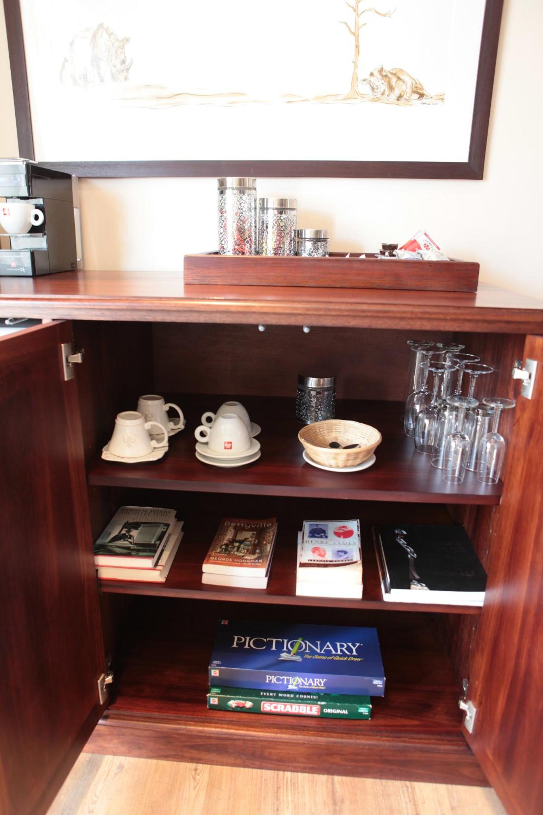 Family Room - Photo 7