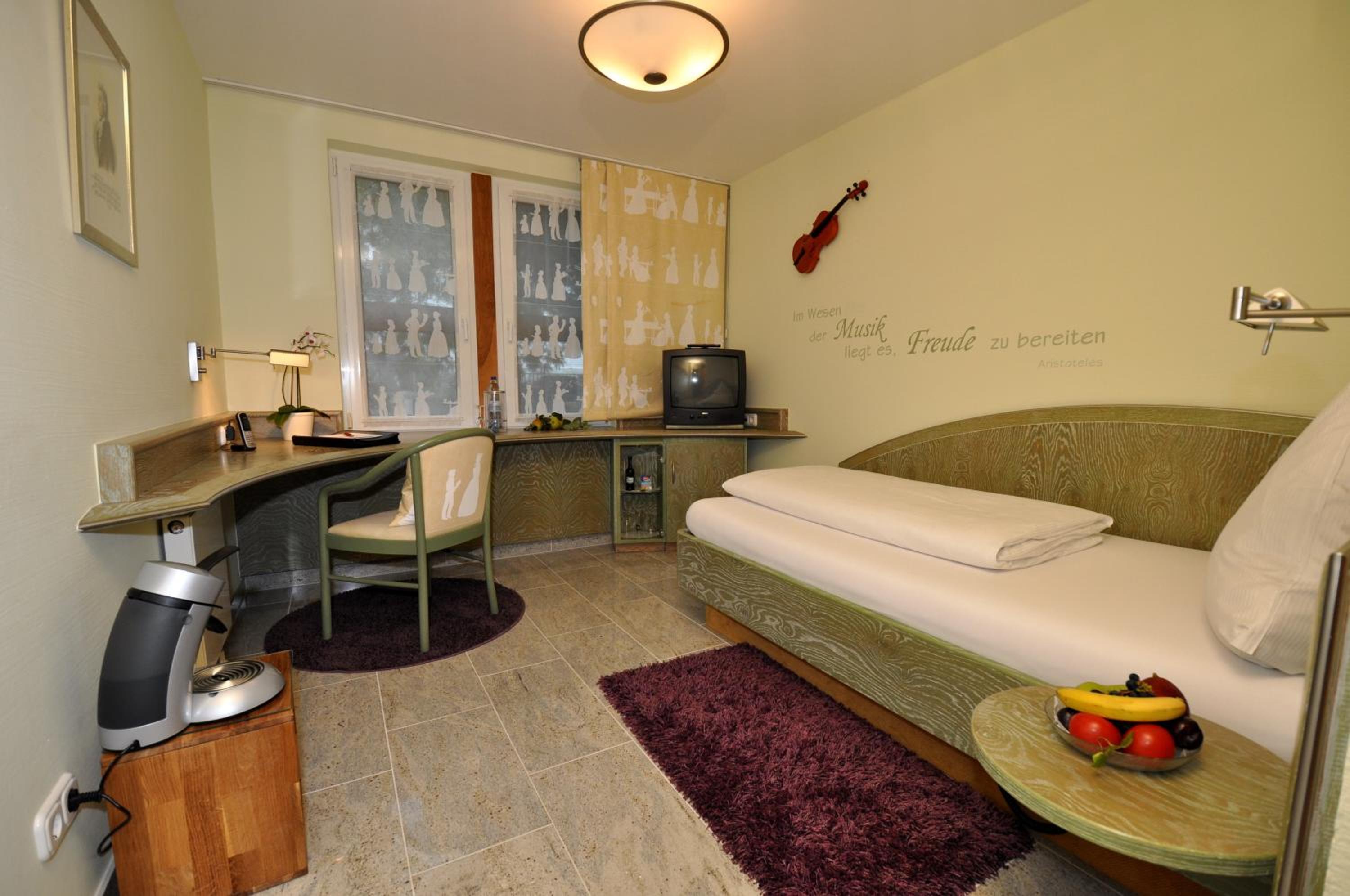 Standard Single Room photo 3