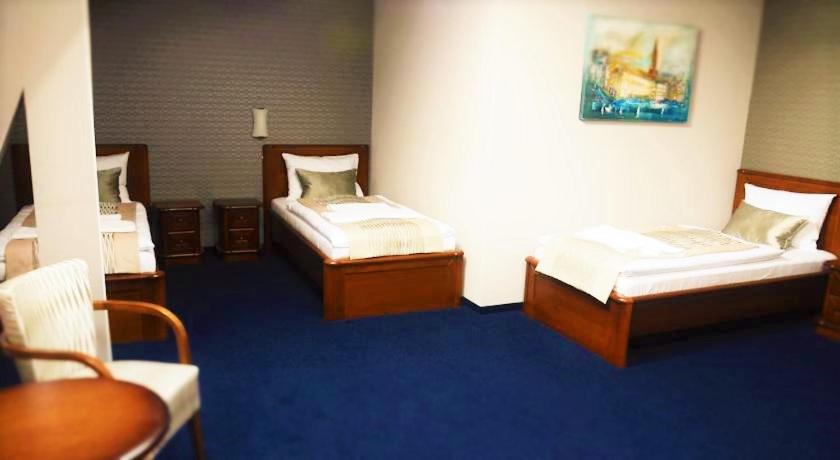 Triple Room - Photo 7