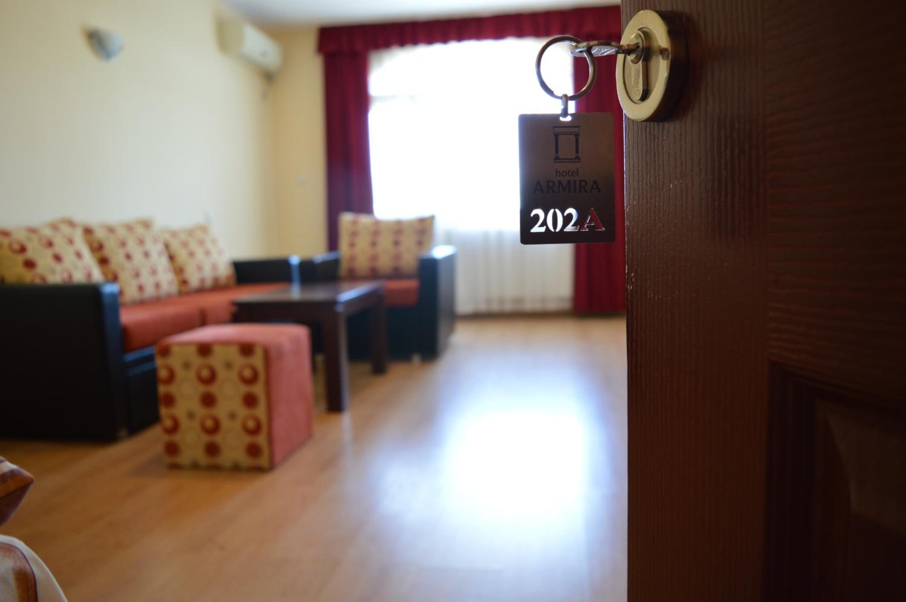 One-Bedroom Suite photo 1