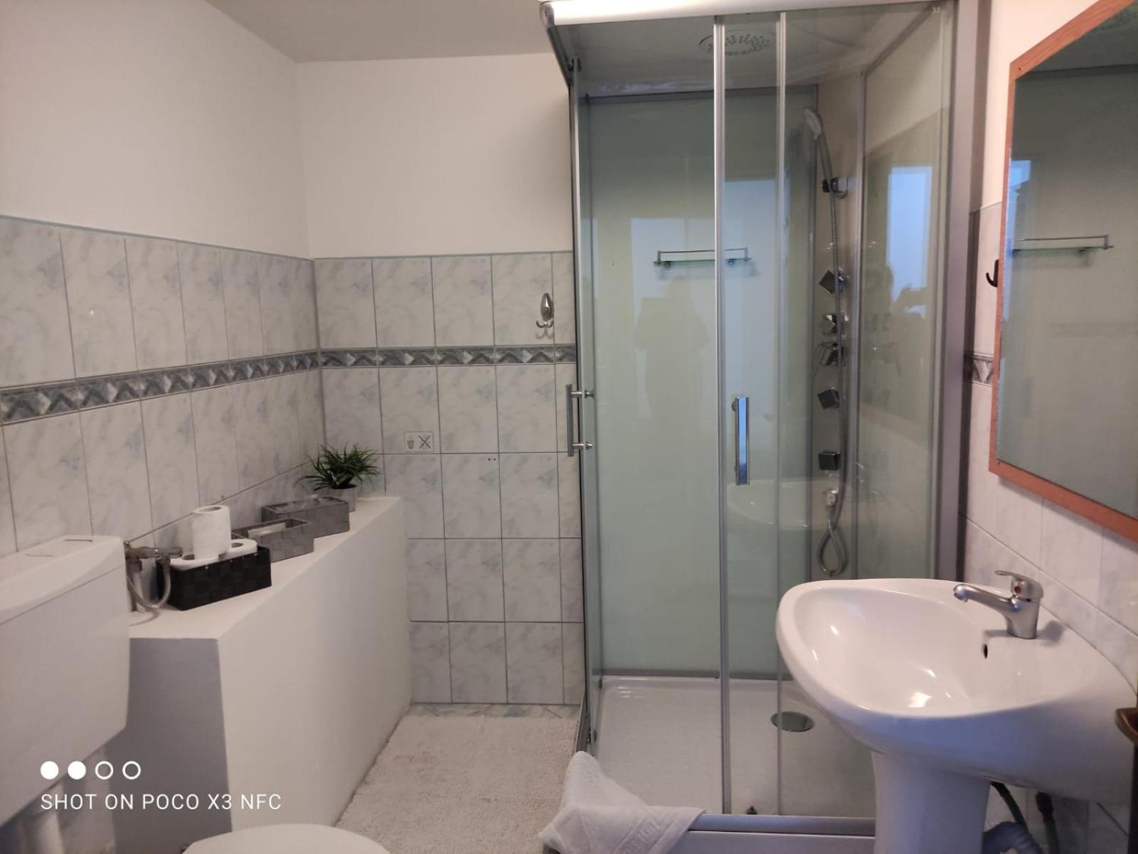 Triple Room - Photo 8