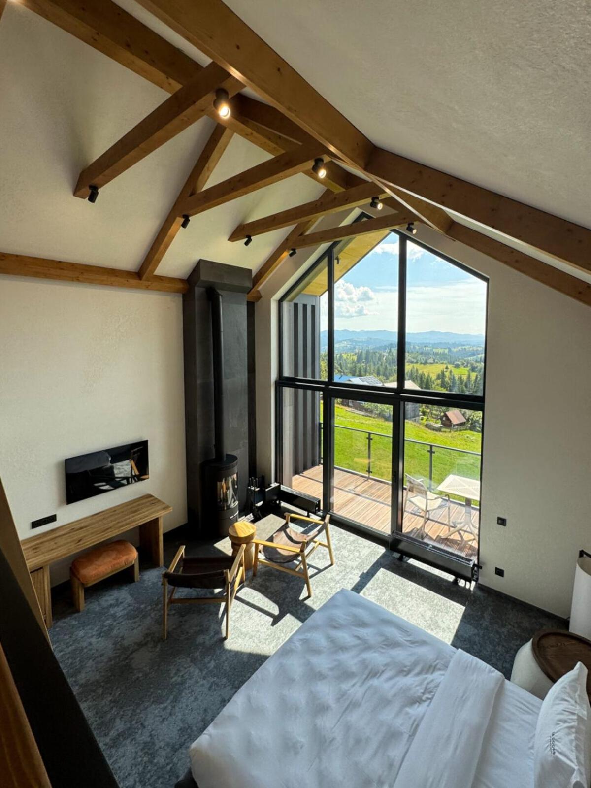 Superior Chalet photo 2