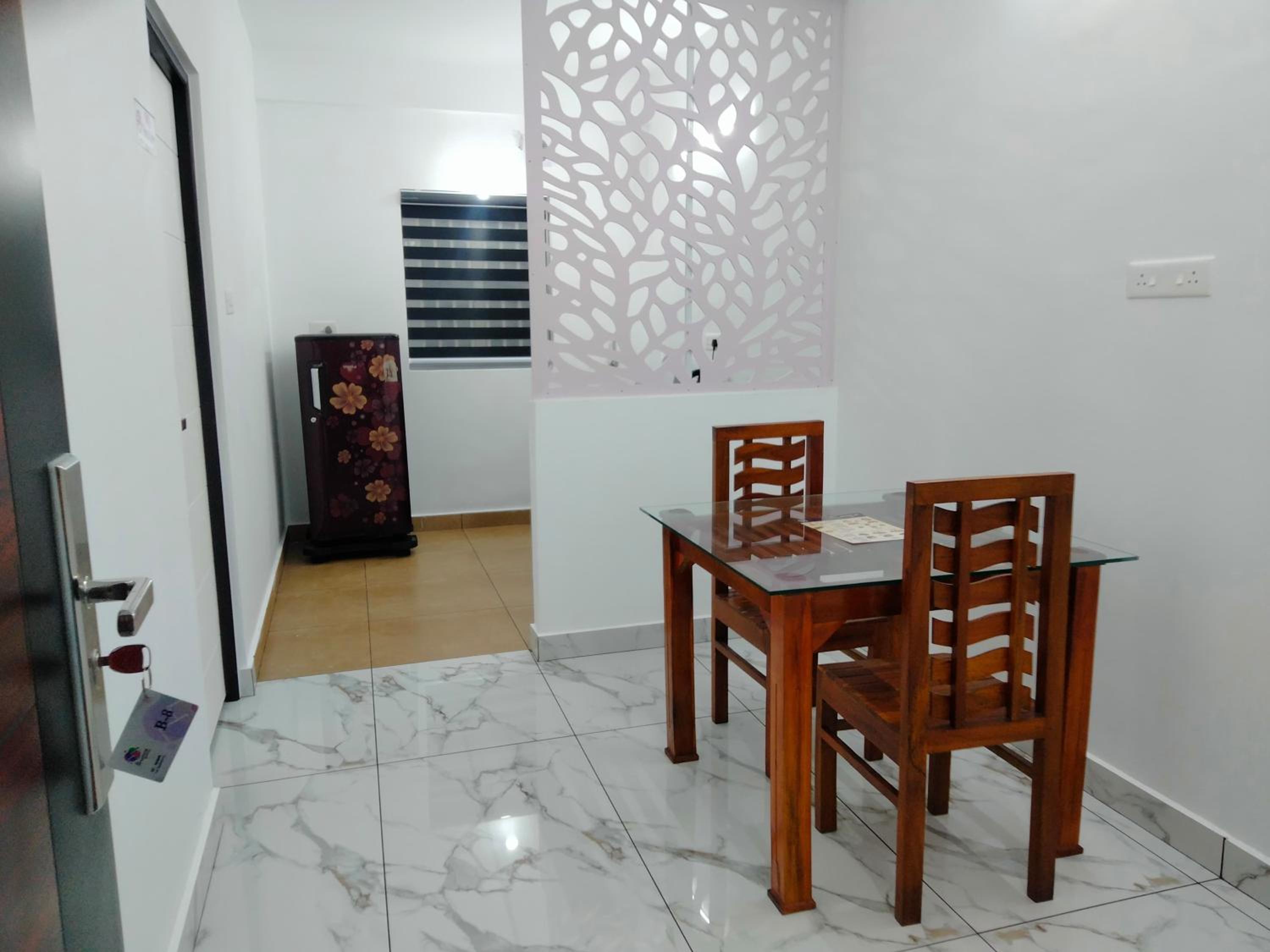 Deluxe One-Bedroom Apartment - Photo 16