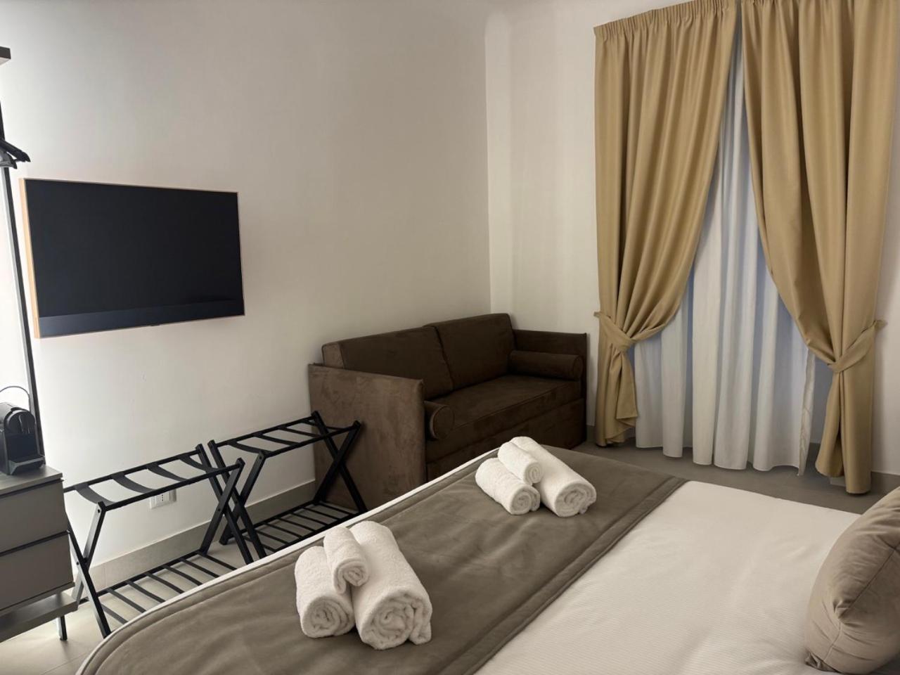 Deluxe Queen Room photo 3