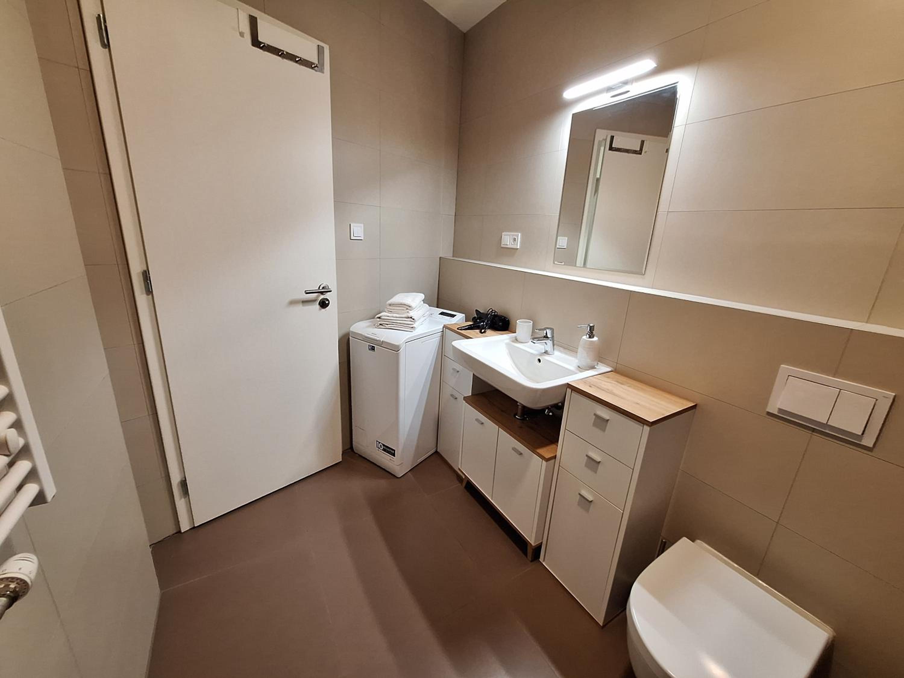Studio Apartment