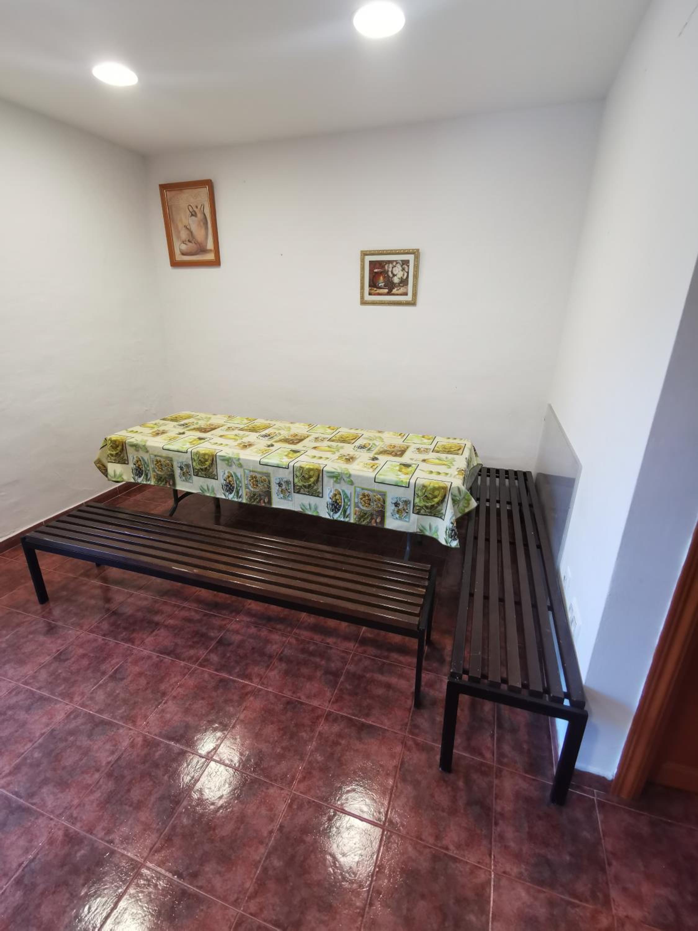Family Room - Photo 5