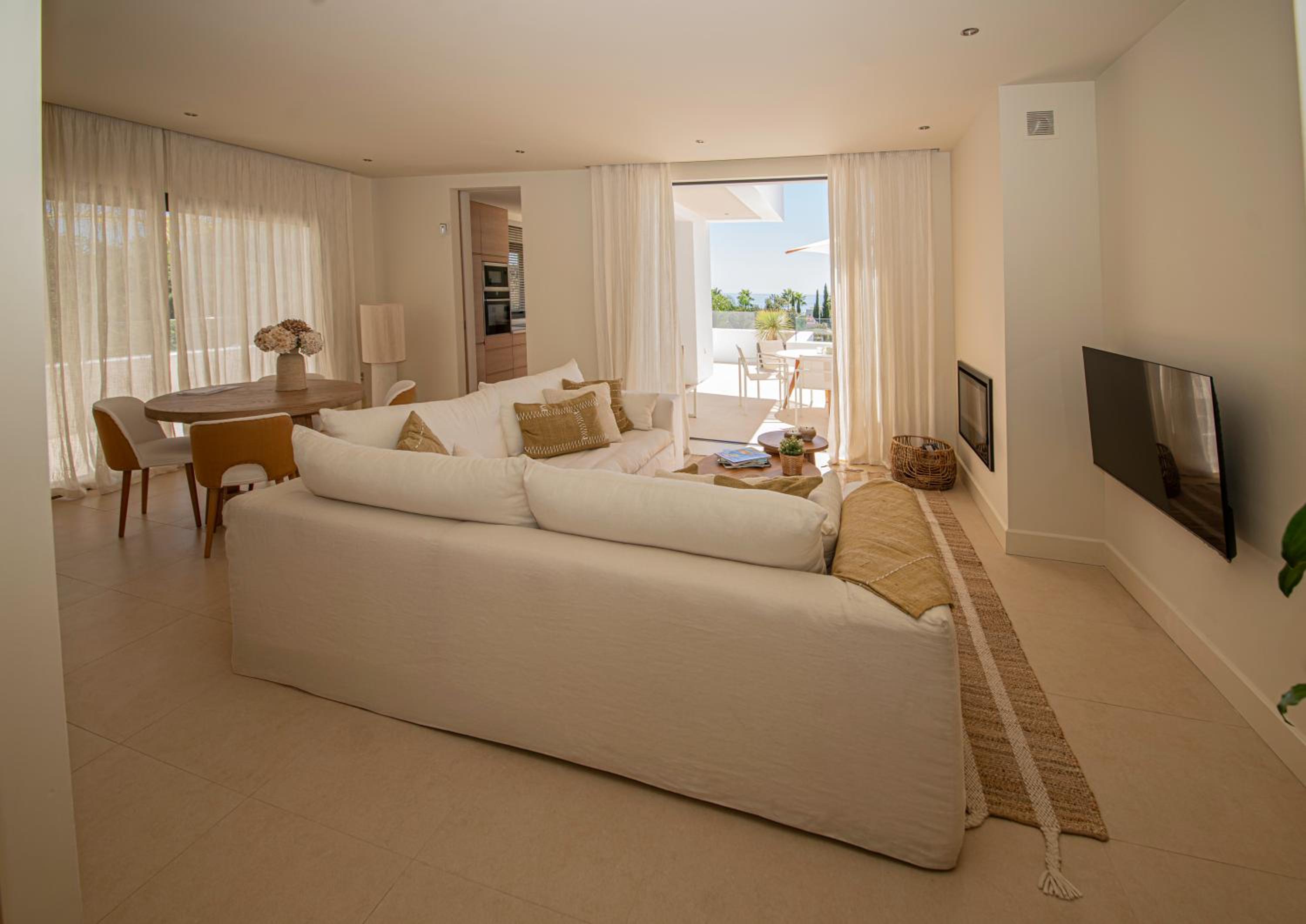 One-Bedroom Apartment with Balcony and Sea View