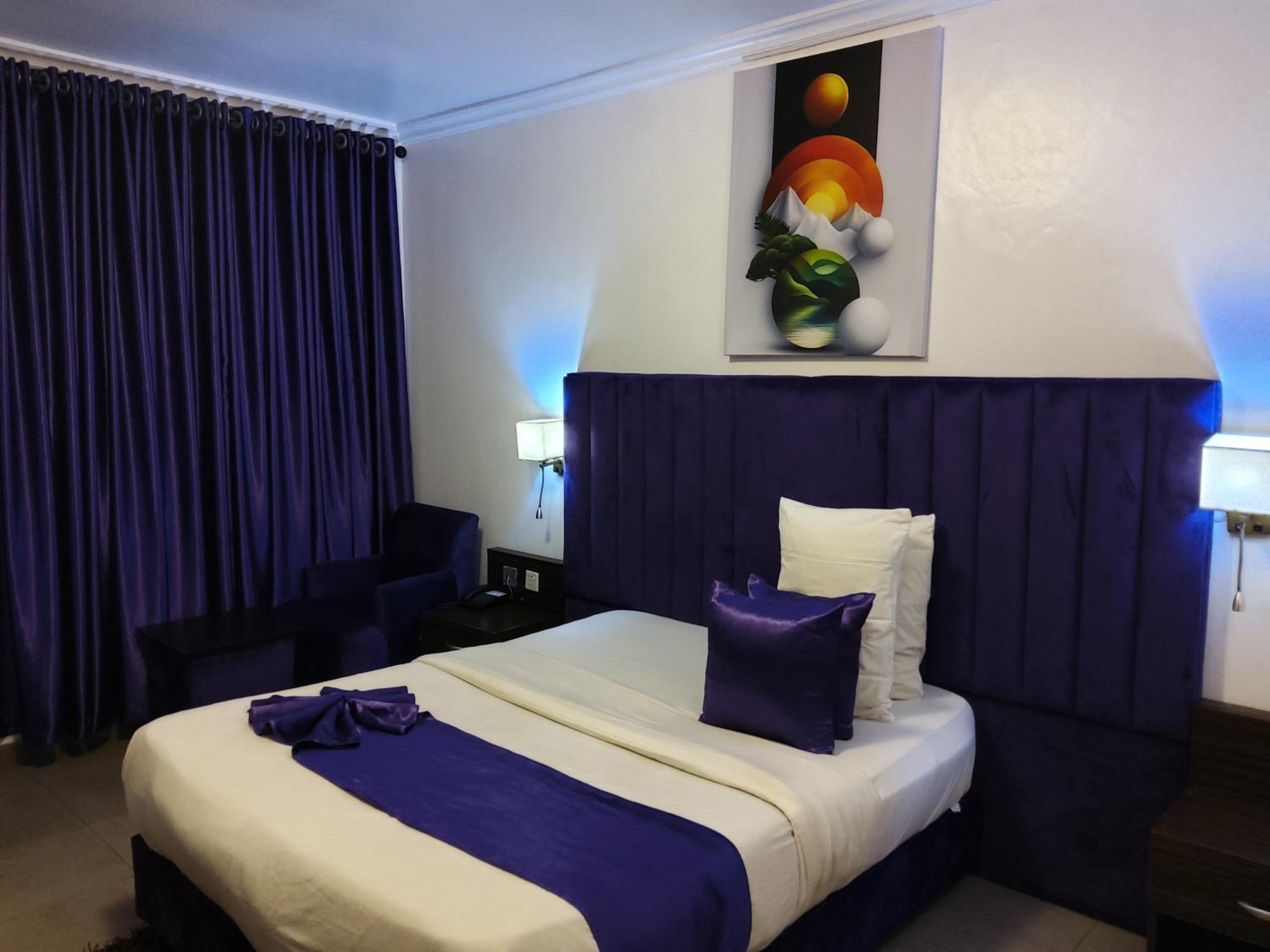 Budget Double Room photo 2