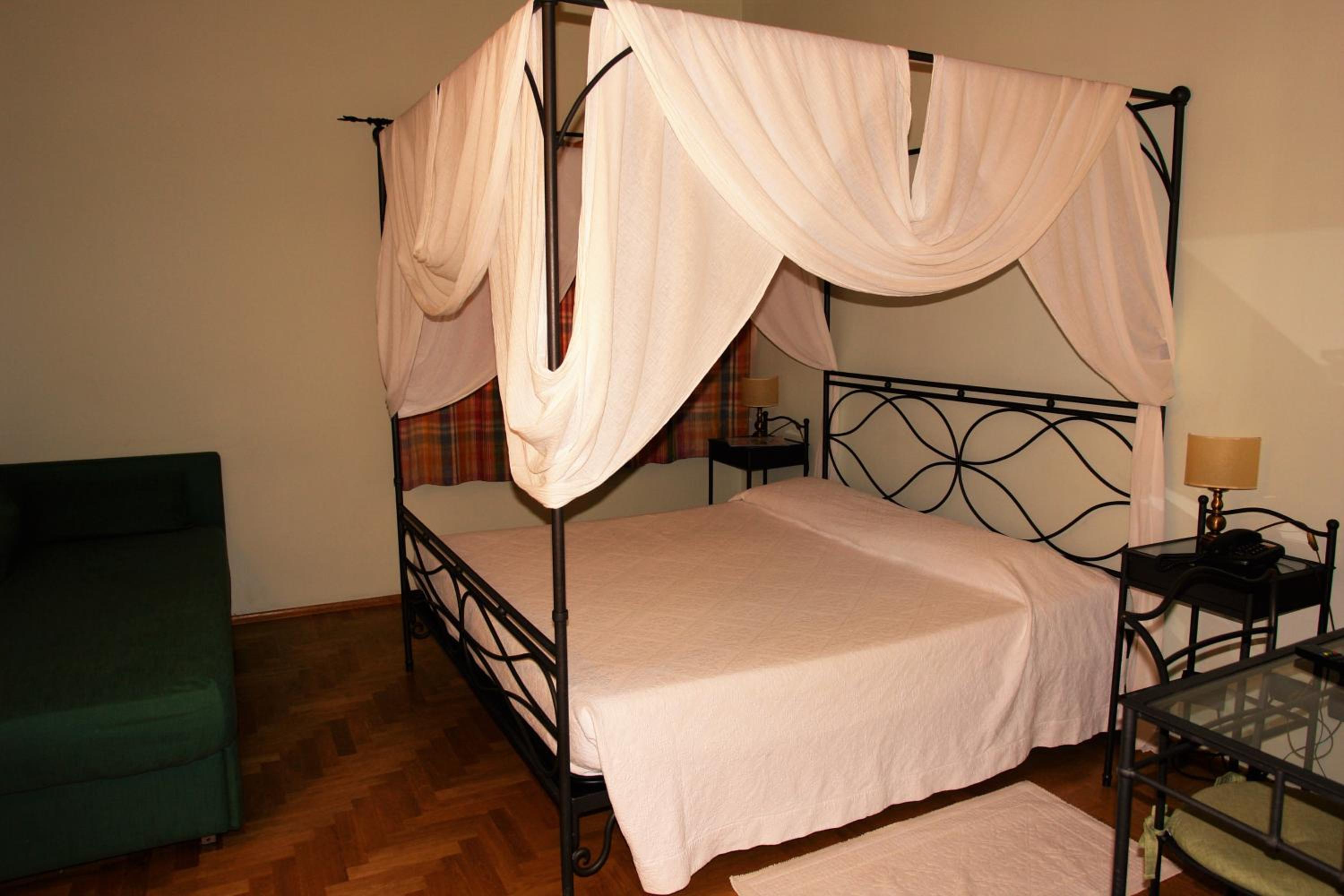 Quadruple Room - Photo 5