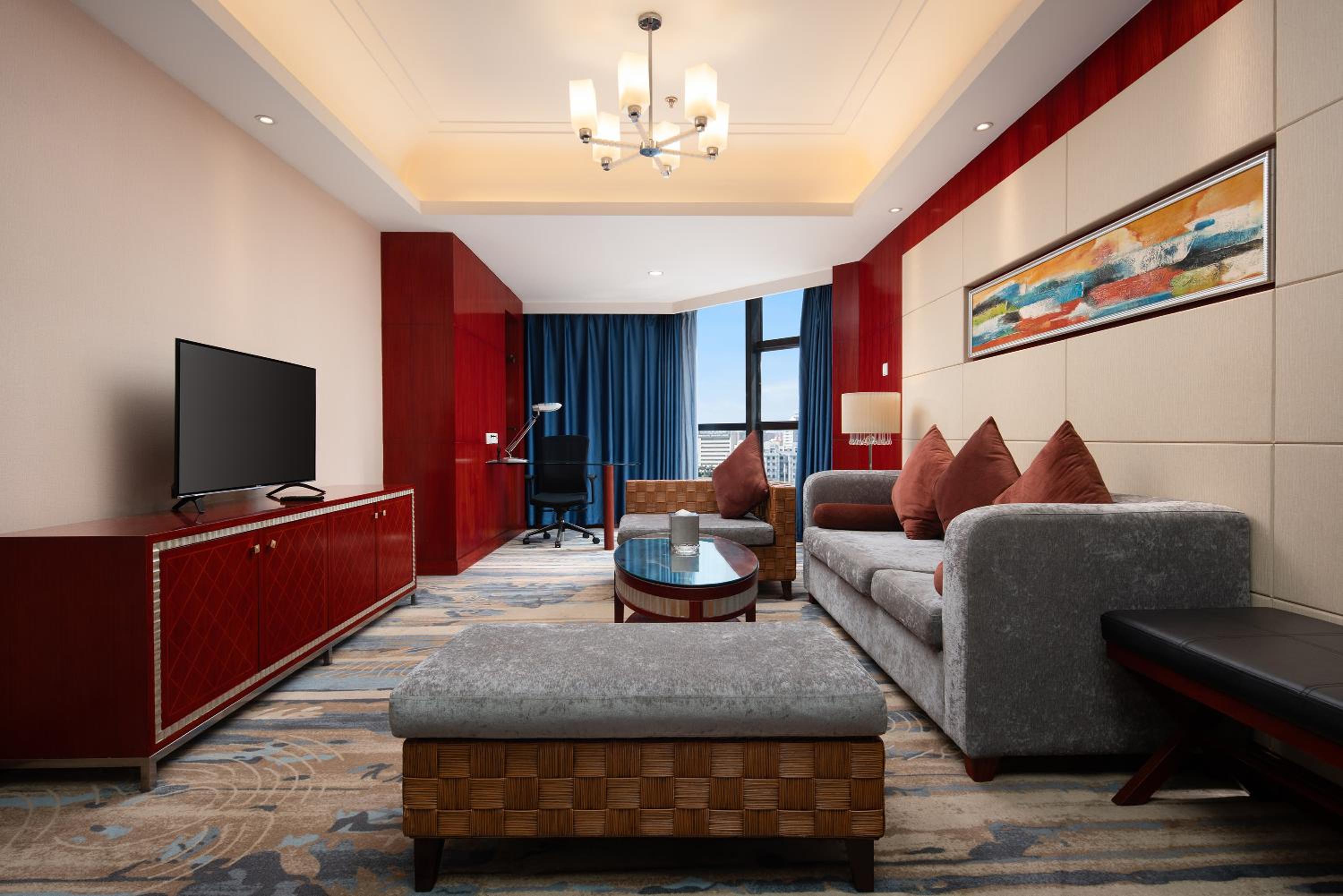 Executive Suite photo 2