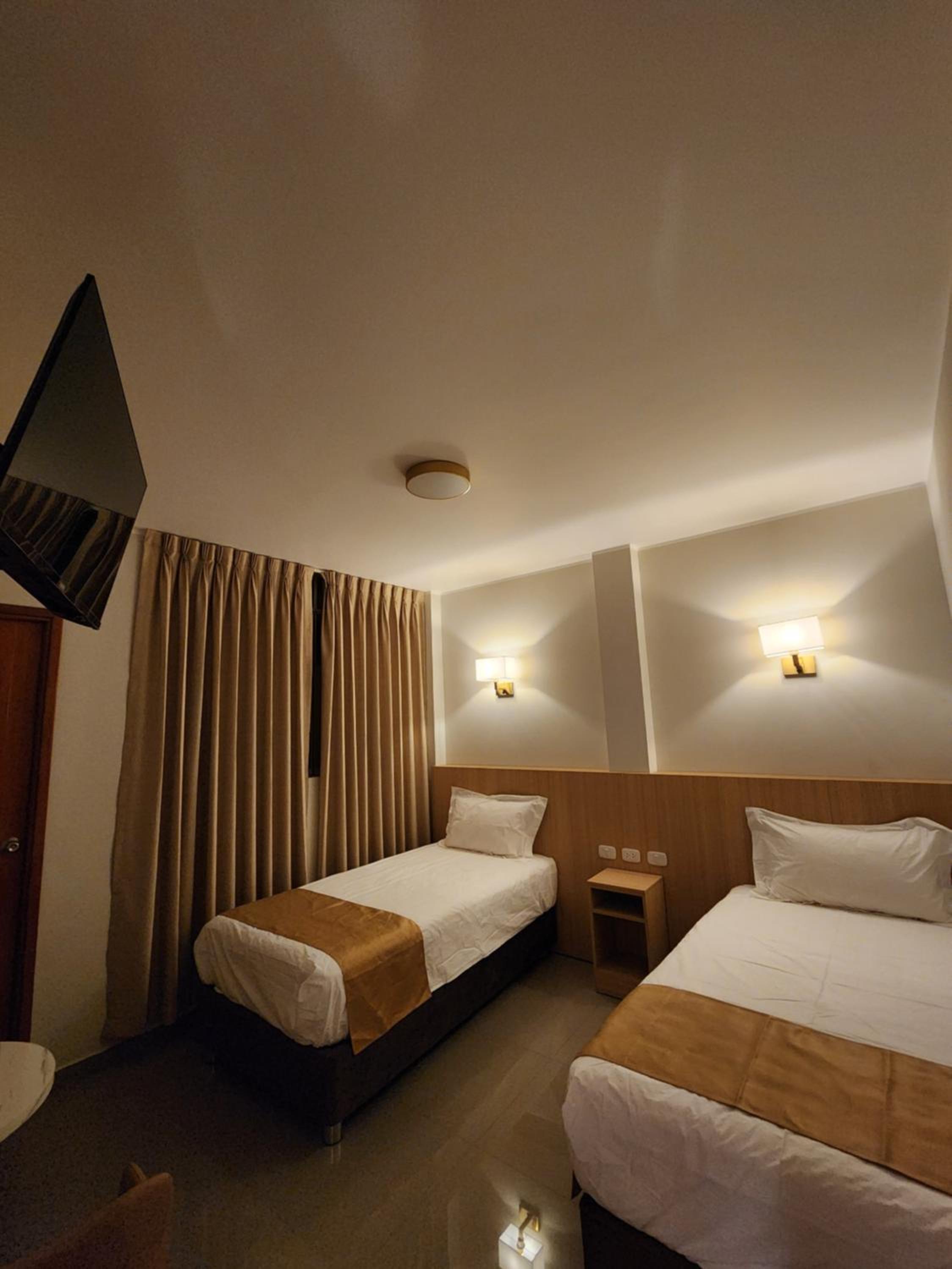 Deluxe Twin Room photo 2