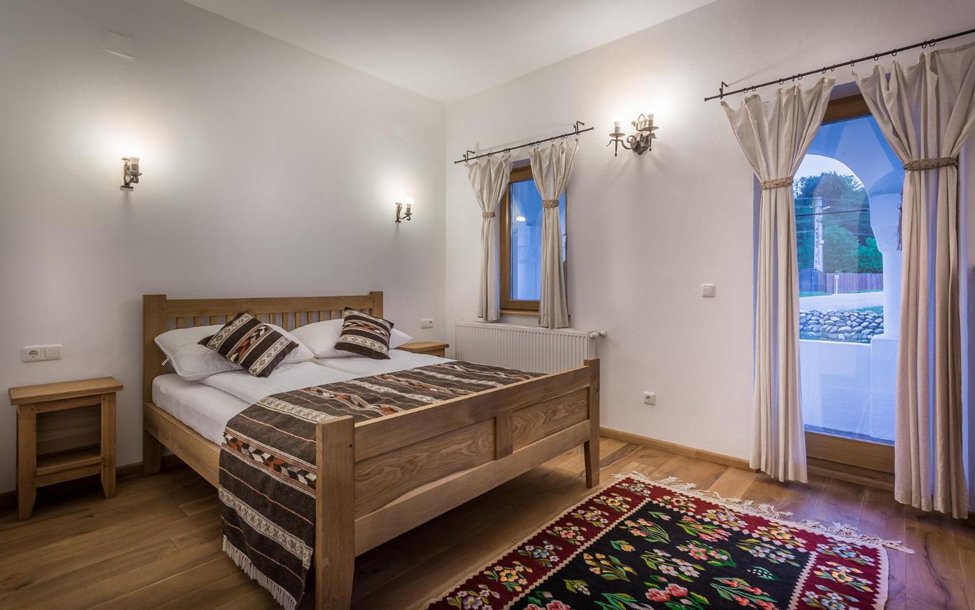 Standard Double Room - Photo 5