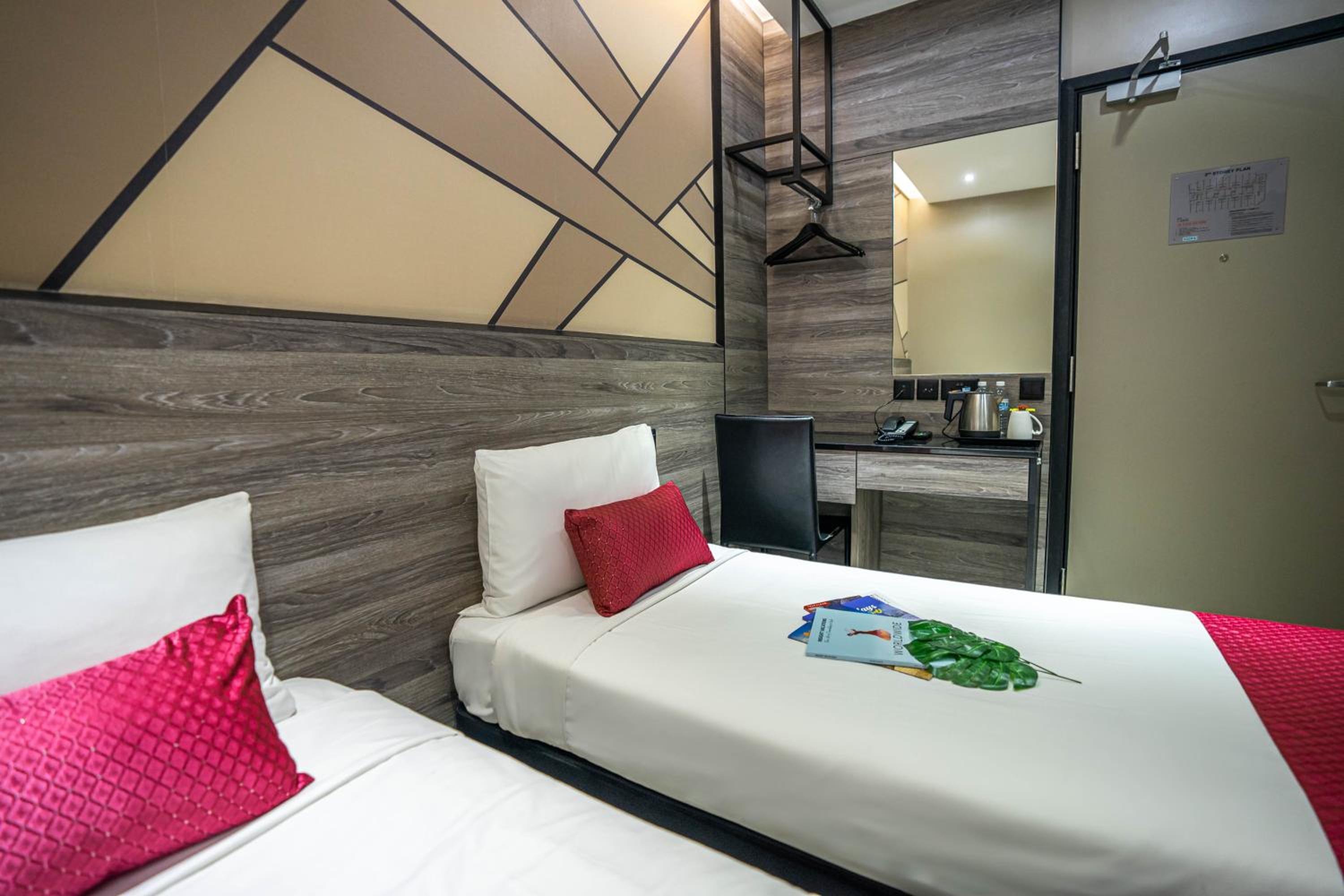 Standard Twin Room photo 2