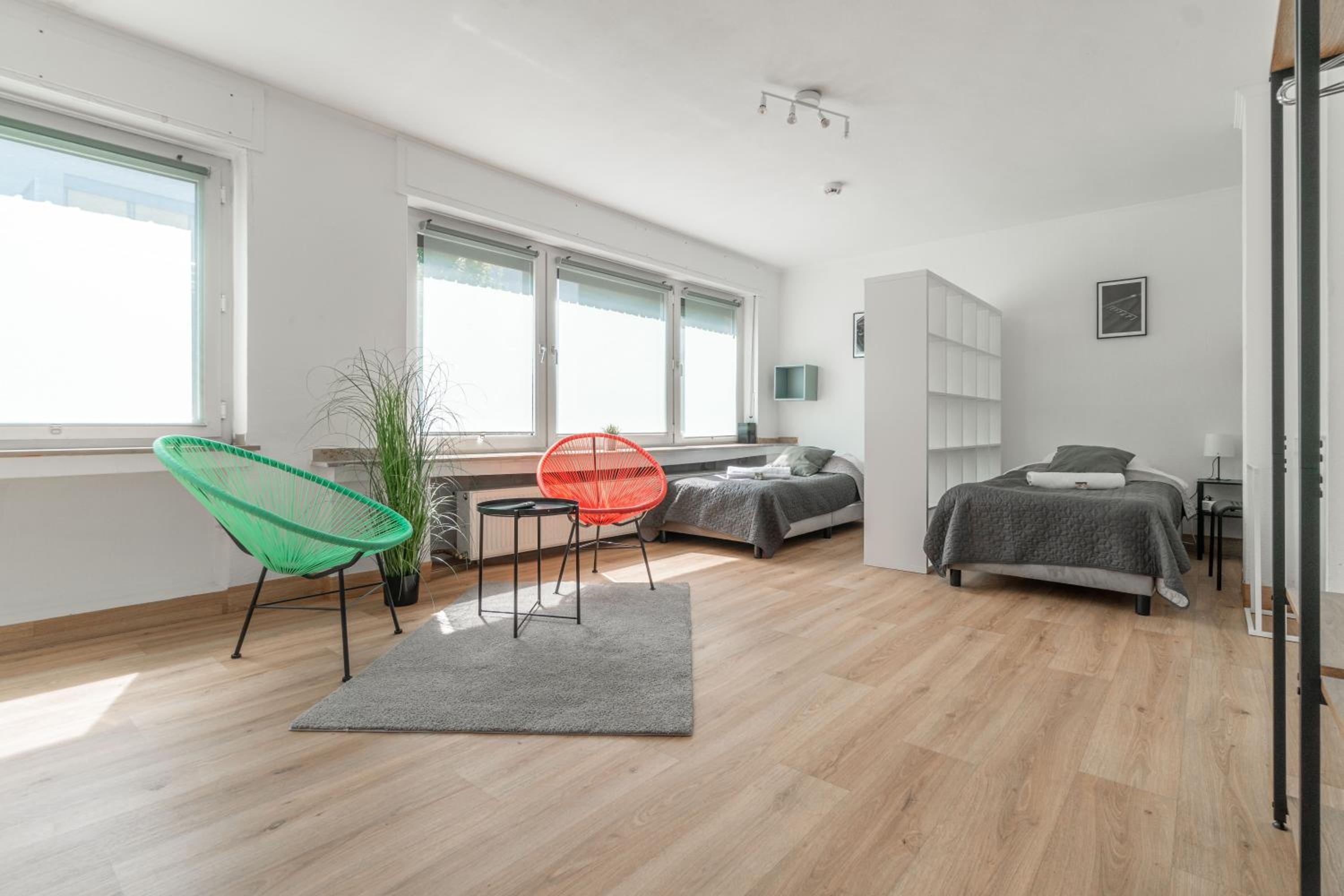 One-Bedroom Apartment with Balcony photo 2