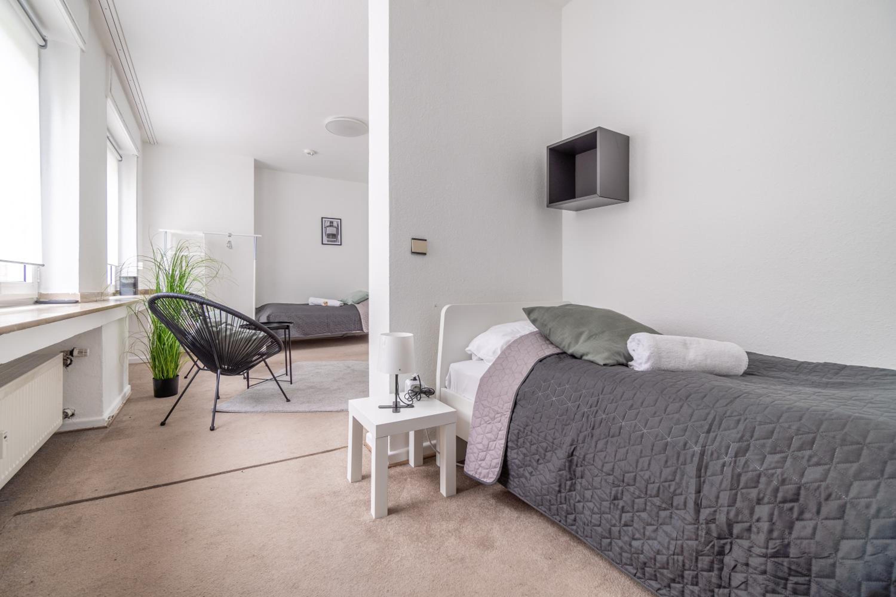 One-Bedroom Apartment photo 1
