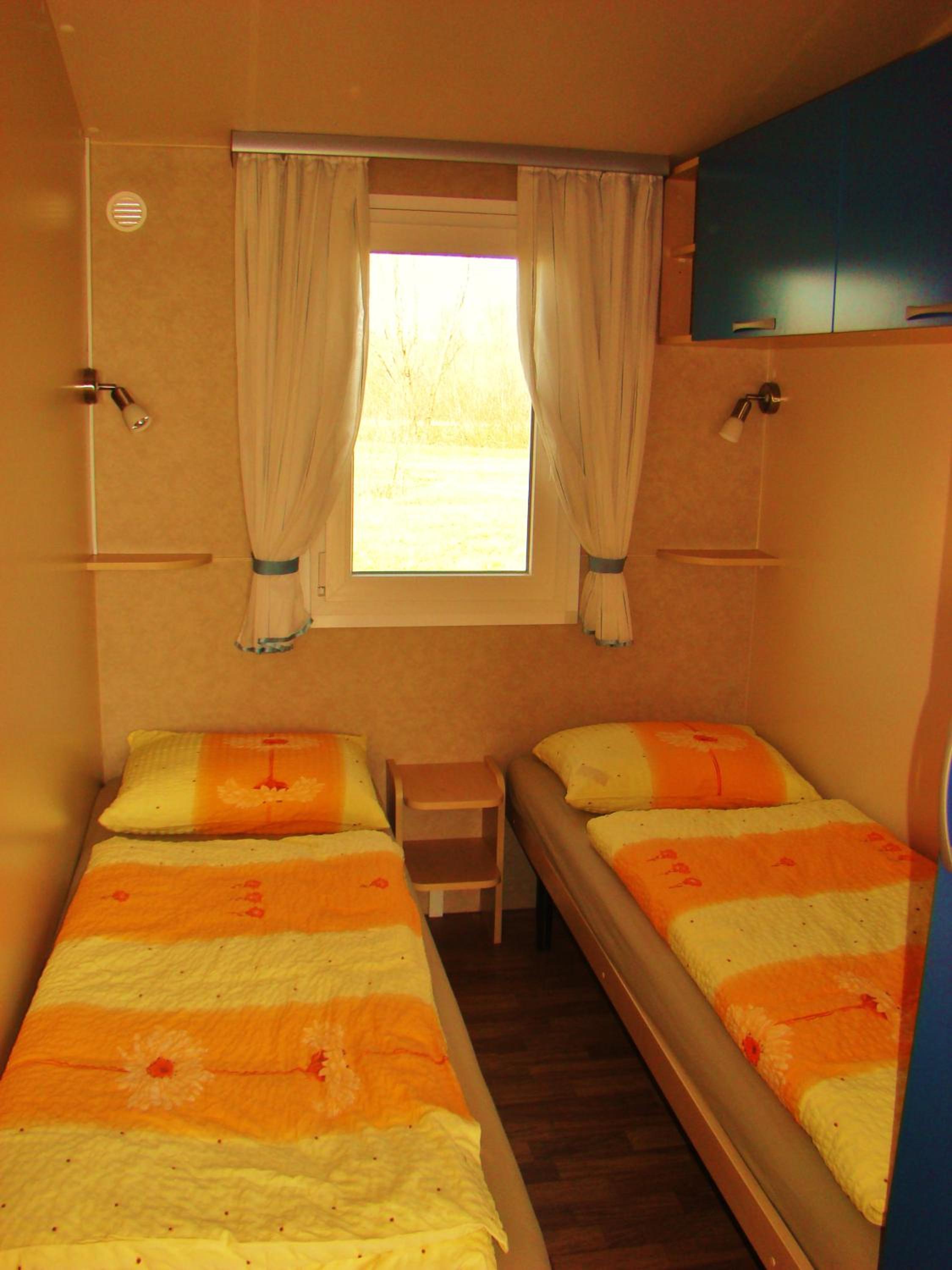 Mobile Home - Photo 1