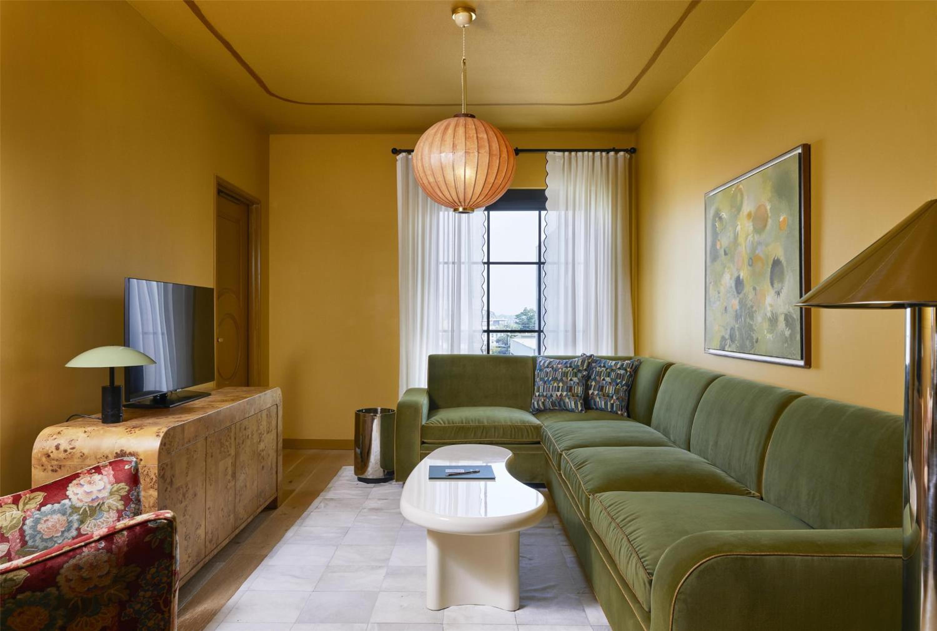 Genevieve Suite - Photo 3