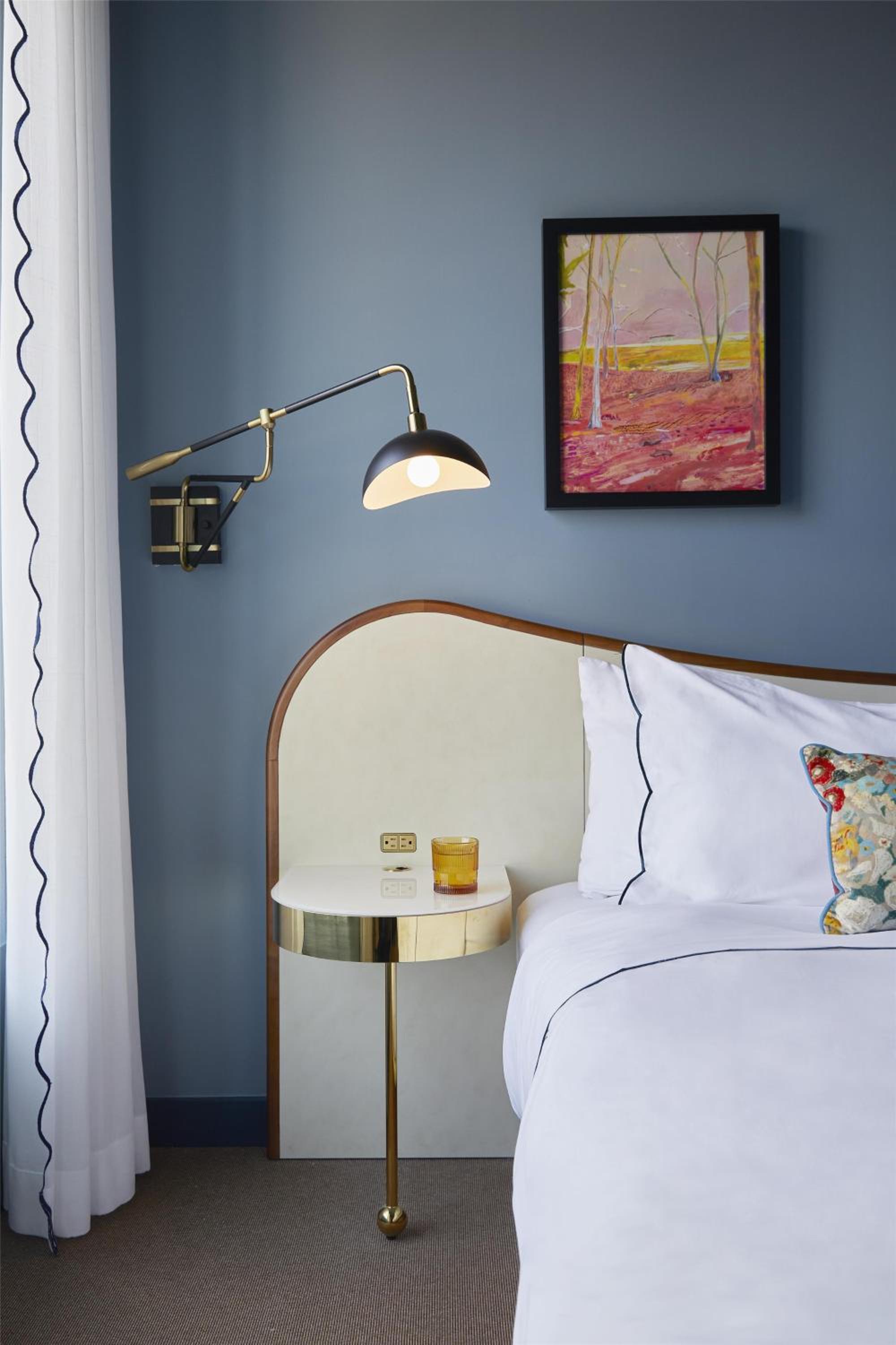 Petite King Room - Photo 2