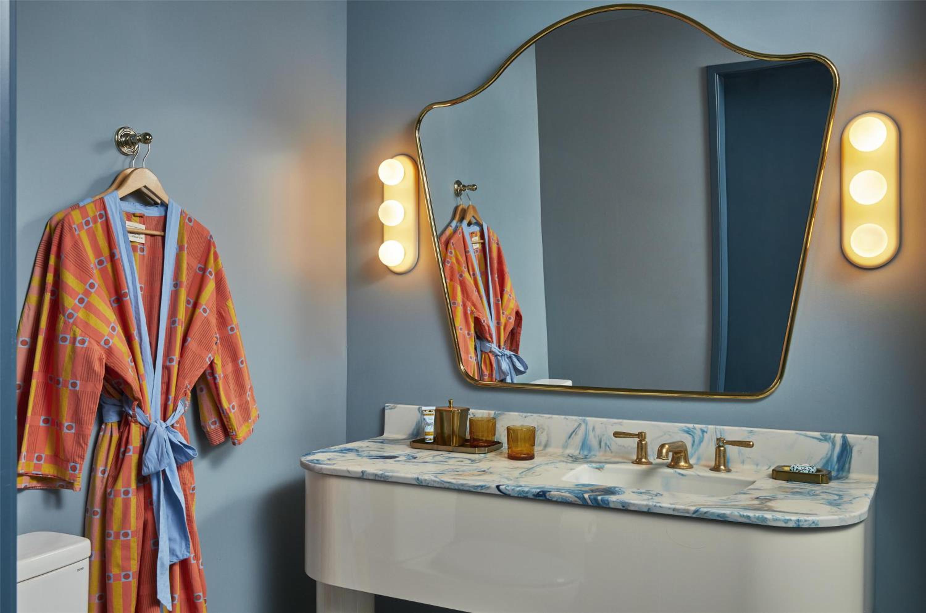 Petite King Room - Photo 3