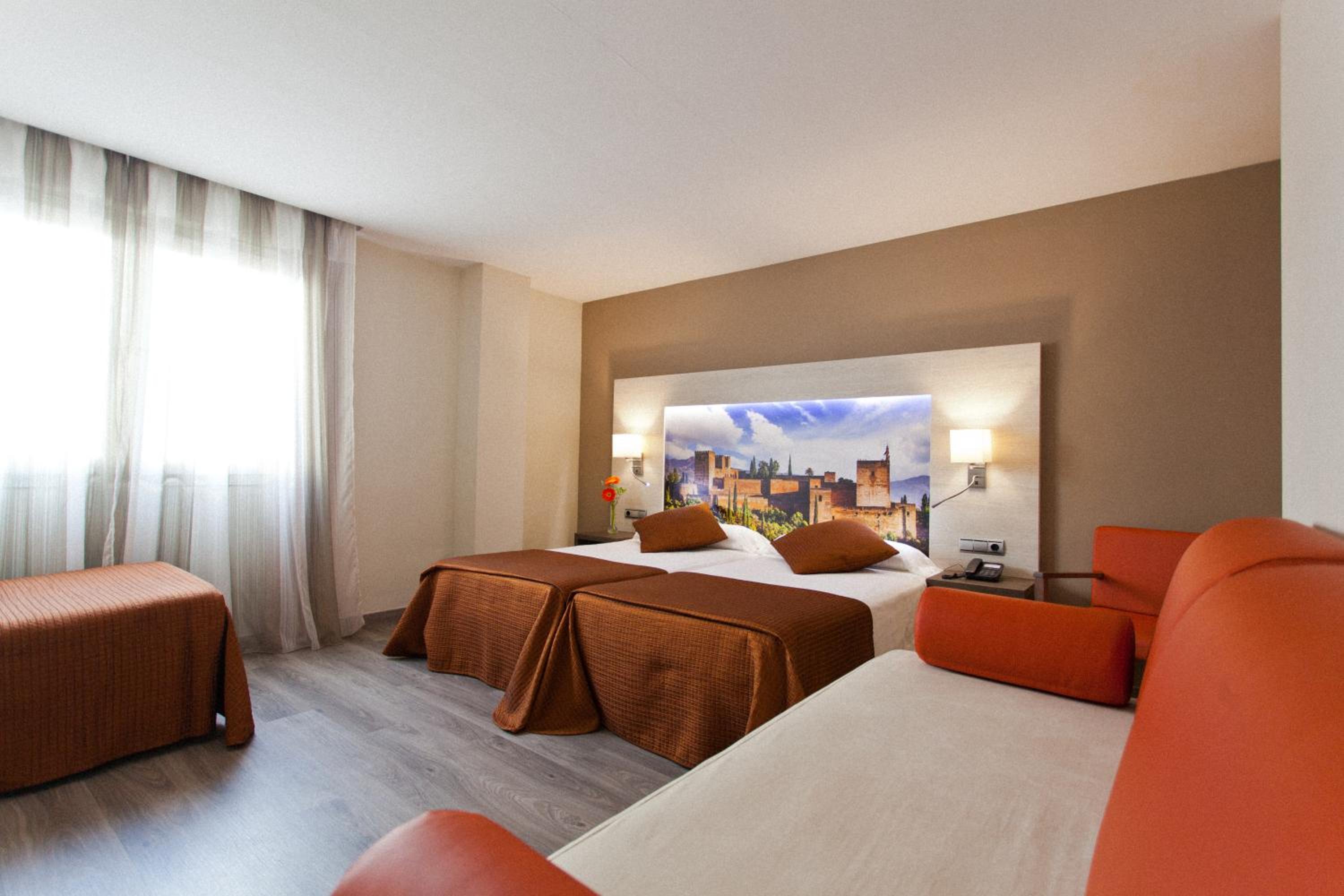 Triple Room (3 Adults) - Photo 10