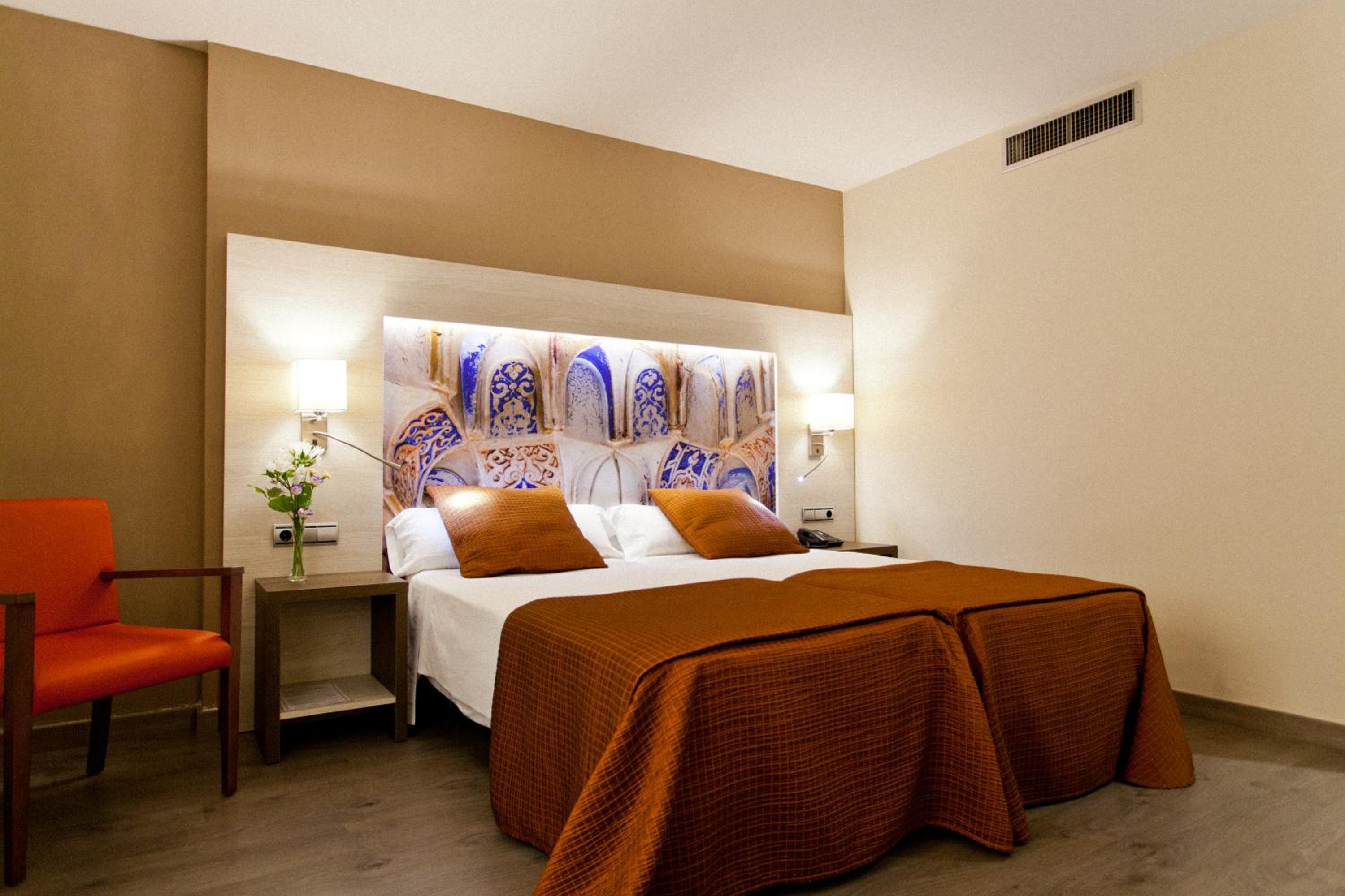 Double or Twin Room - Photo 1
