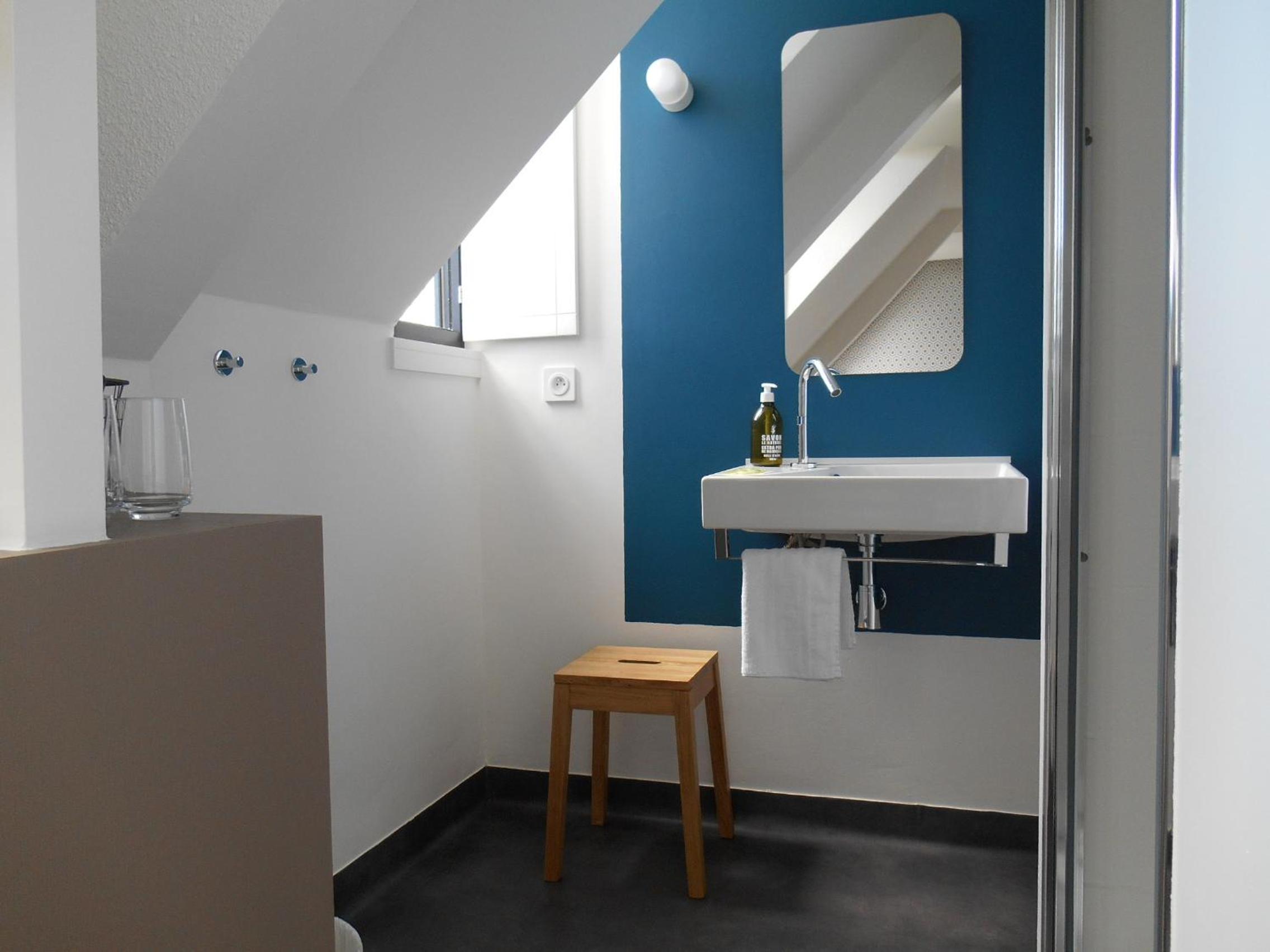 Superior Double Room - Garden Side & Sea View - Photo 3
