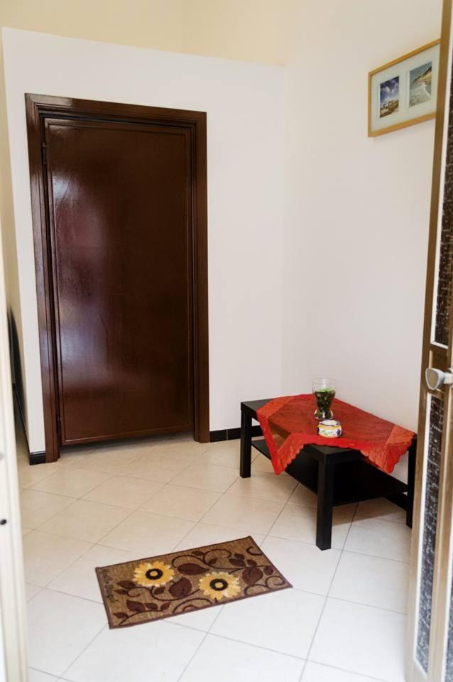 Double or Twin Room with Private Bathroom - Photo 11